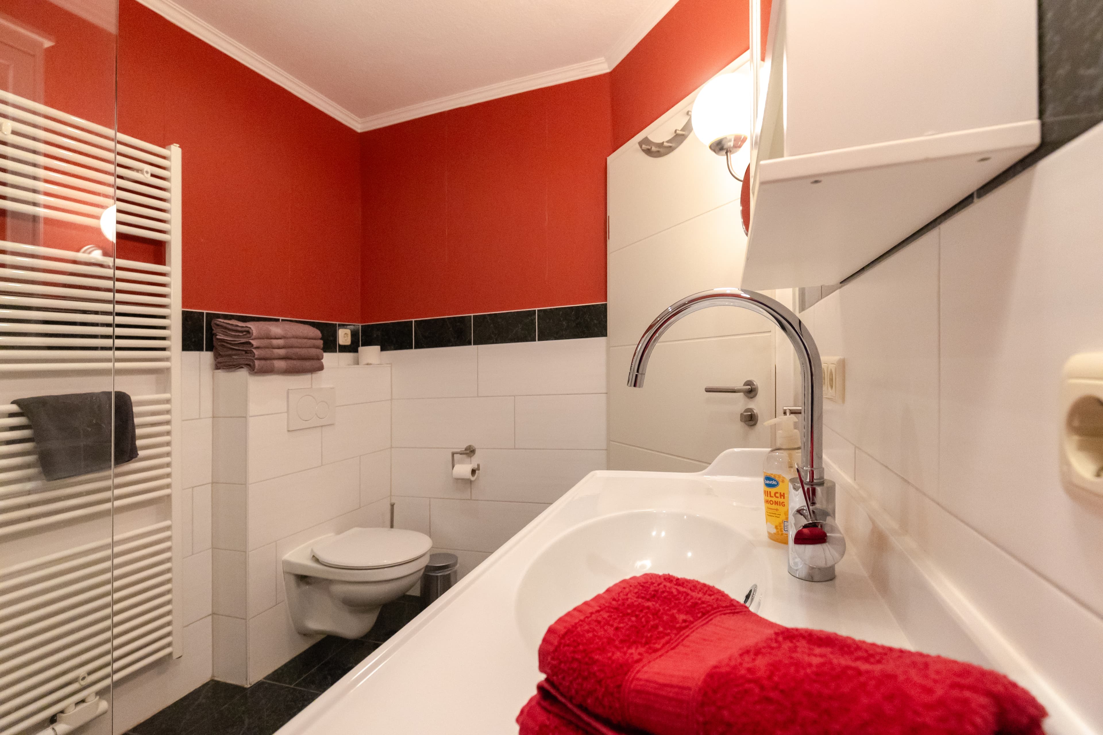 Badezimmer in dem Ferienhaus auf Hof Ehlers bei Bergen