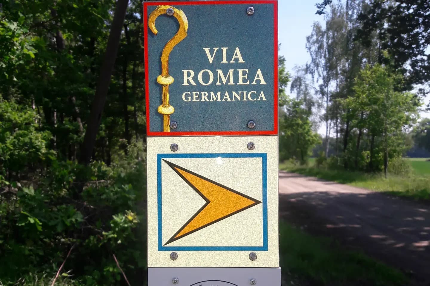 Der Antikhof liegt am Pilgerweg Via Romea