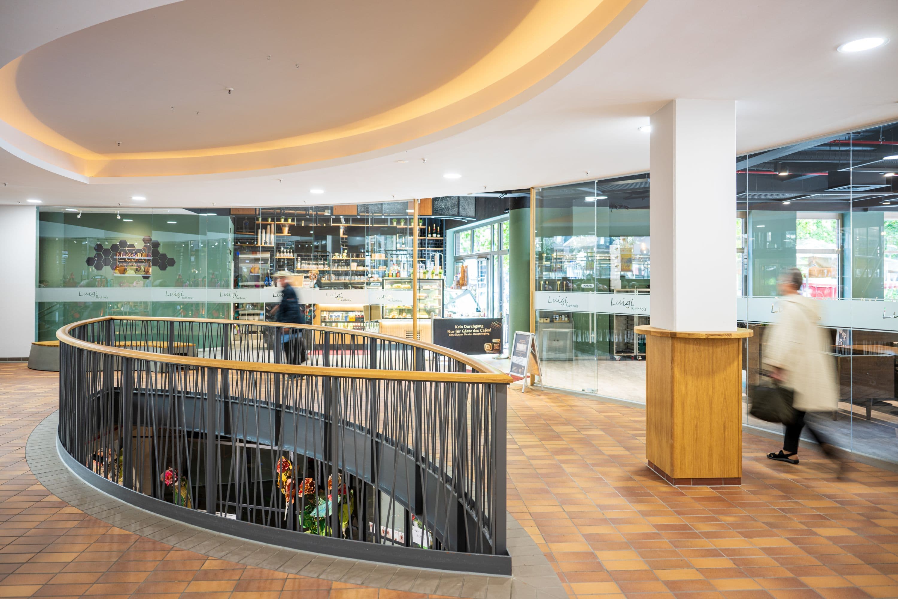 Einkaufzentrum "Buchholzer Höfe" in Buchholz in der Nordheide von innen