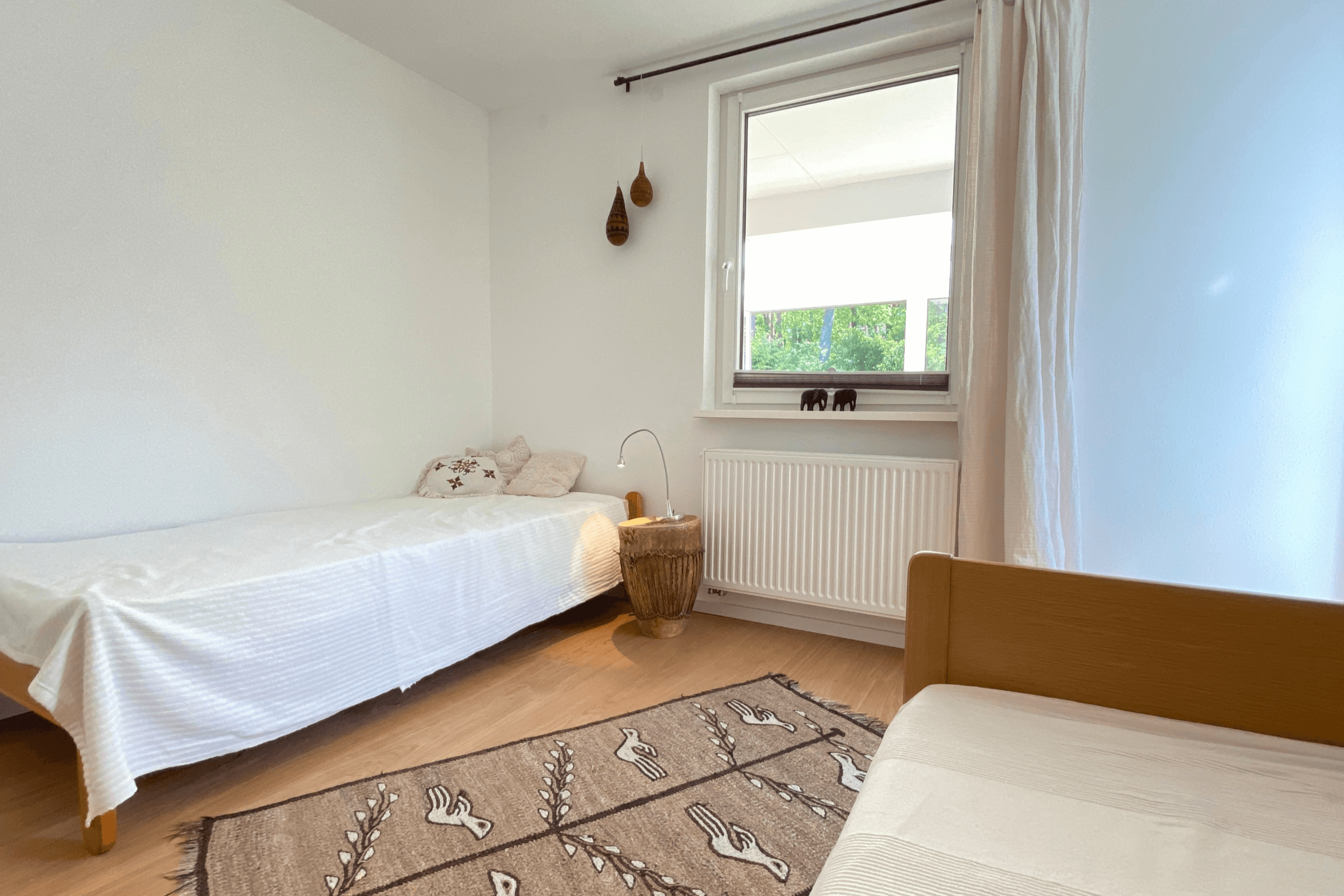 Zweibettzimmer in der Ferienwohnung Heide-Tukkul in HermannsburgDouble room in the Heide-Tukkul vacation apartment in HermannsburgDobbeltværelse i ferielejligheden Heide-Tukkul i HermannsburgTweepersoonskamer in Heide-Tukkul in Hermannsburg