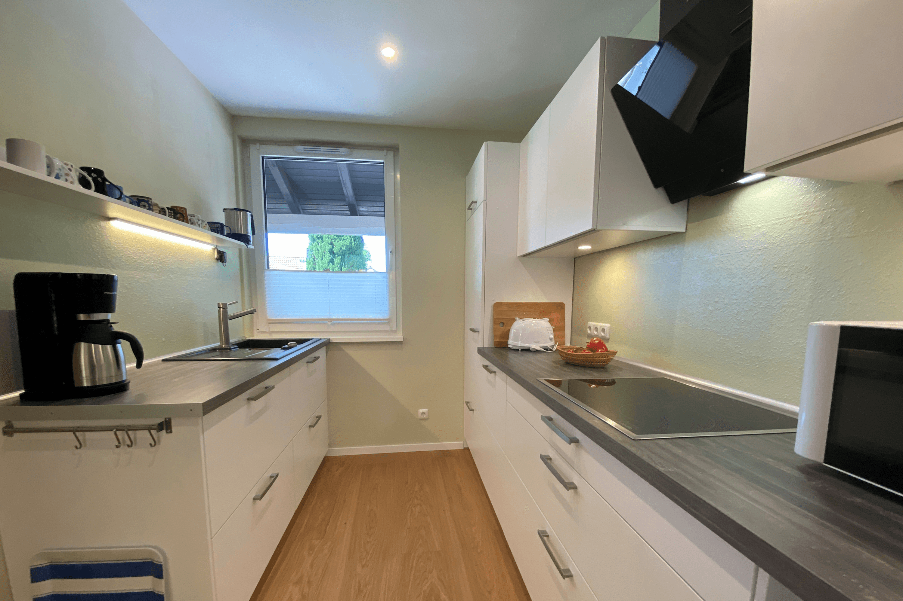 Küche in der Ferienwohnung Heide-Tukkul in HermannsburgKitchen in the Heide-Tukkul vacation apartment in HermannsburgKøkken i Heide-Tukkul-ferielejligheden i HermannsburgKeuken in de Heide-Tukkul vakantiewoning in Hermannsburg