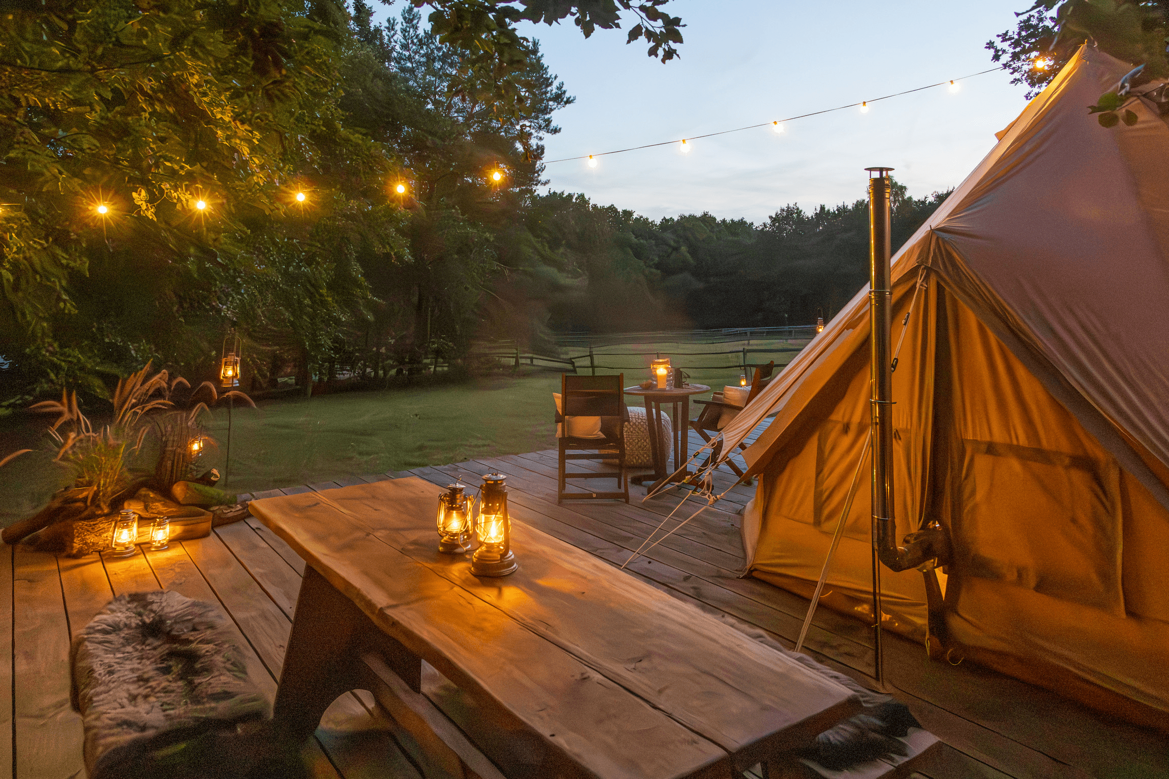 Blick auf das GlampingZelt und die Umgebung in Bispingen