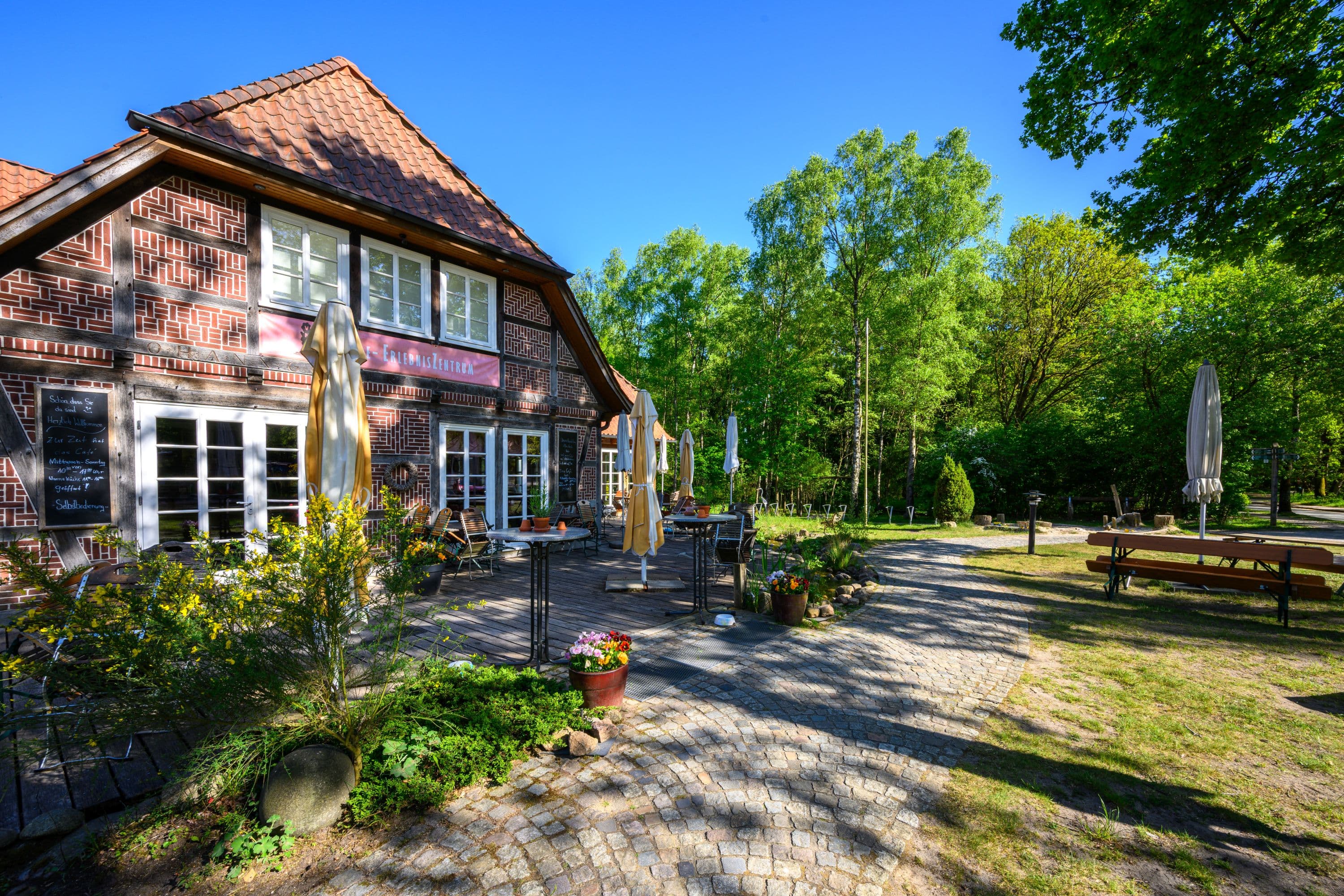 Die Attraktion HeideErlebnisZentrum in dem gemütlichen Heideort Undeloh in der Lüneburger Heide