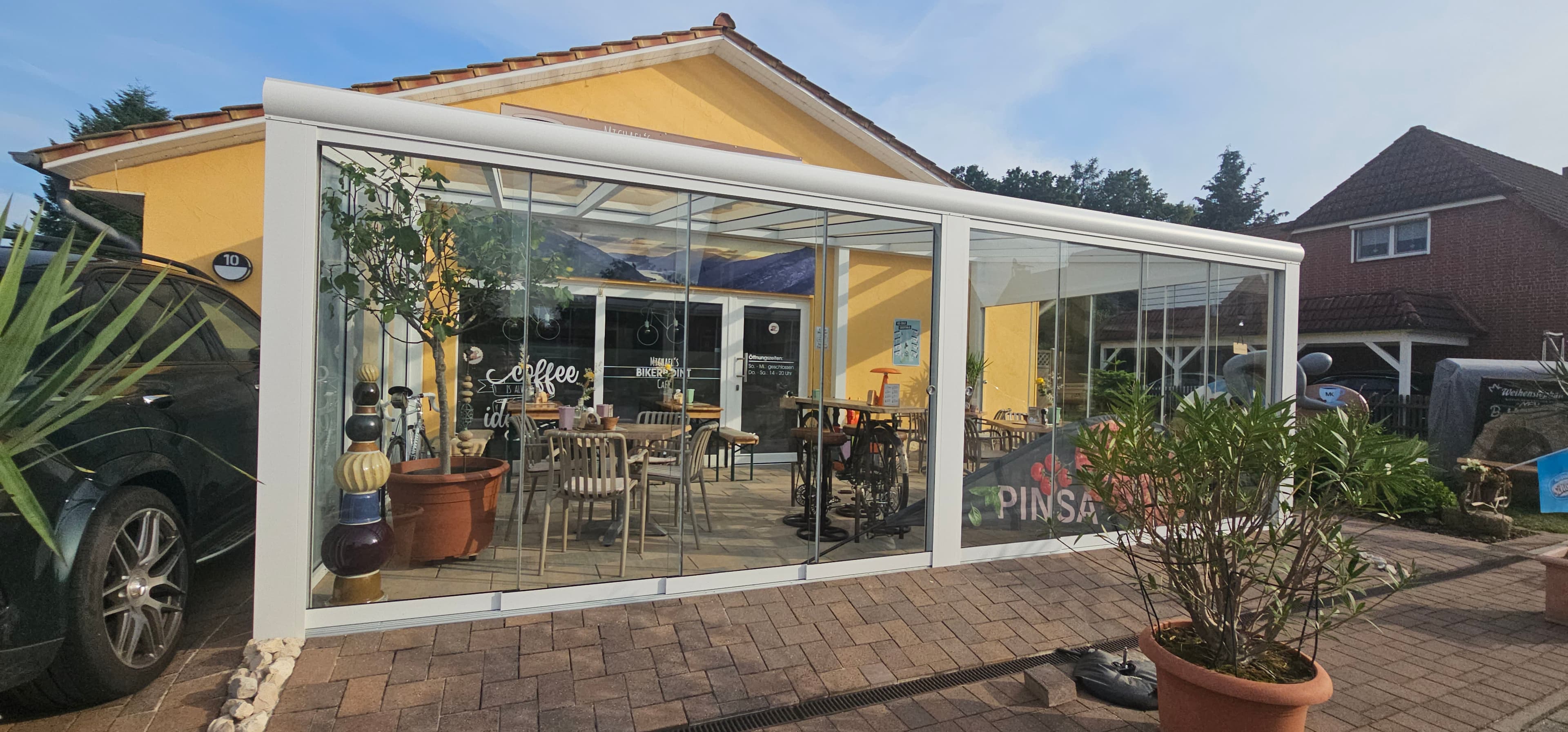 Michaels Bikerpoint Café Eingang