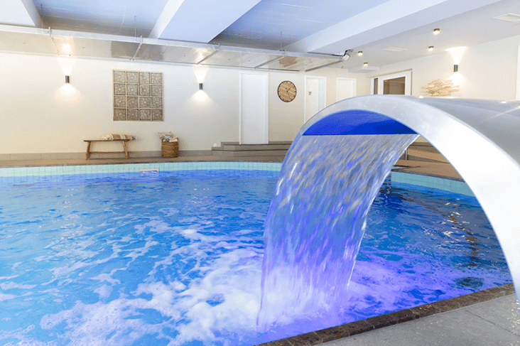 Schwimmbad Schwallbrause im VitalHotel Ascona in Bad Bevensen