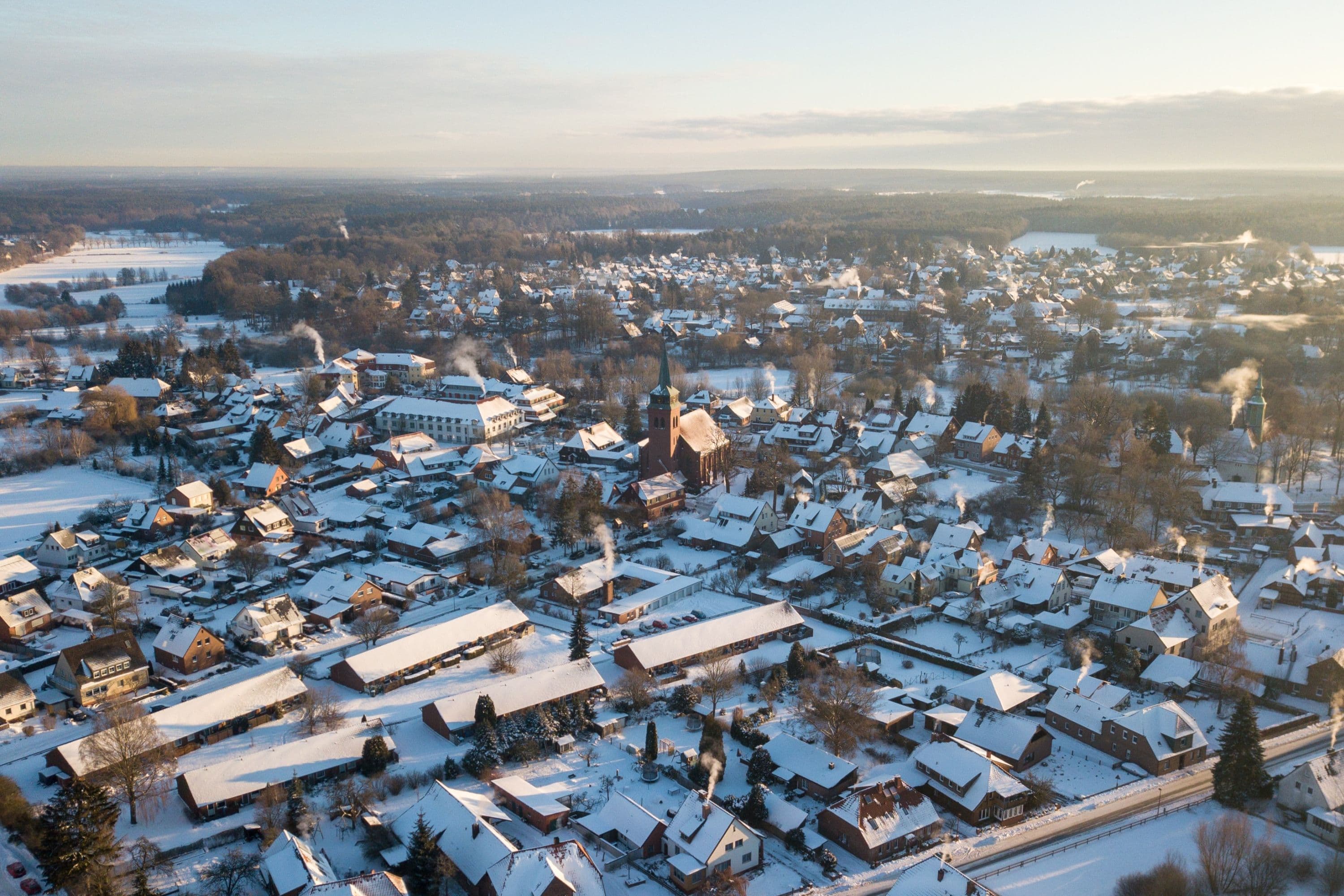 Luftaufnahme von Hermannsburg im Winter