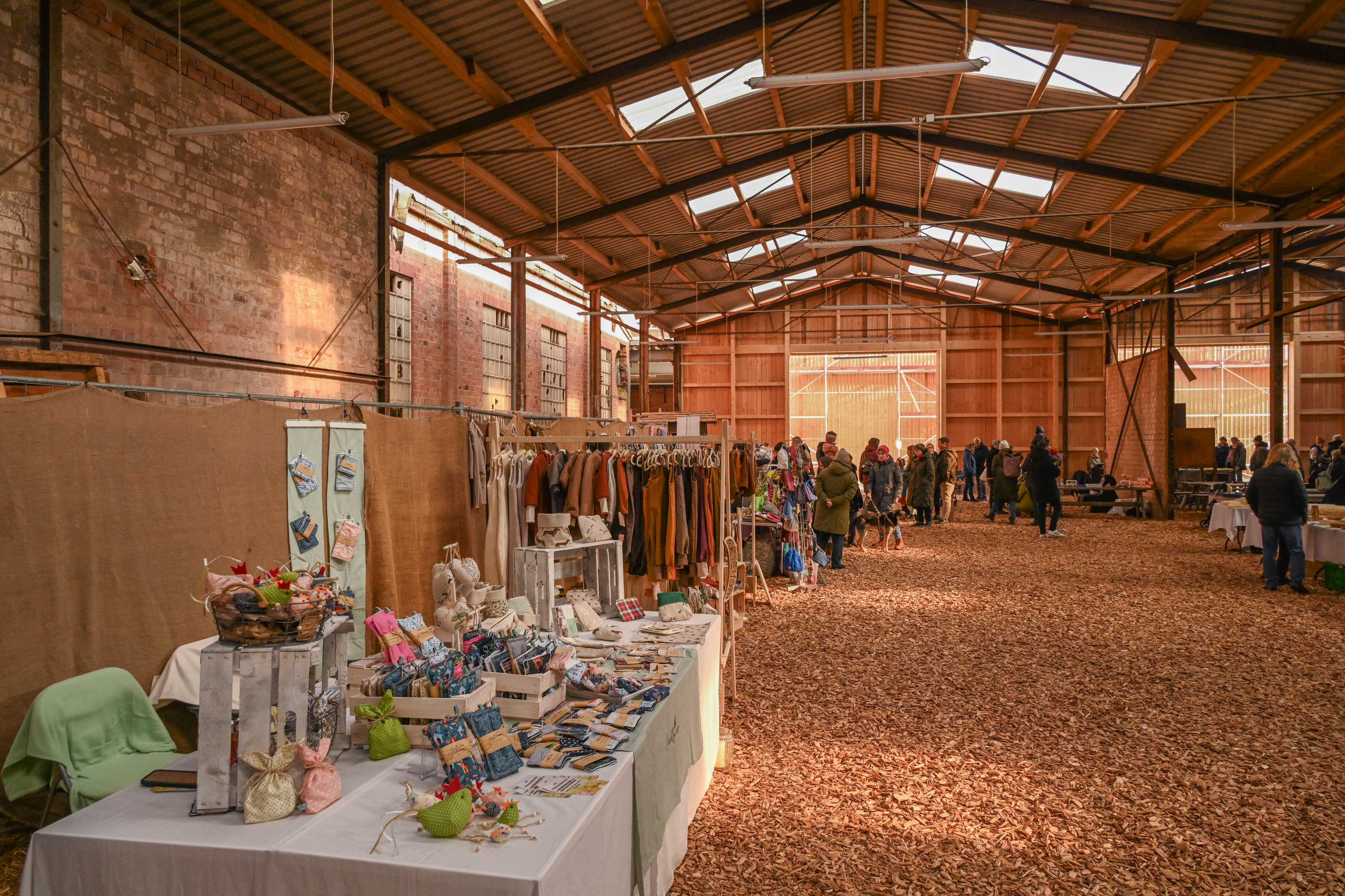 Hof an den Teichen, Hof-Markt mit Kunsthandwerk