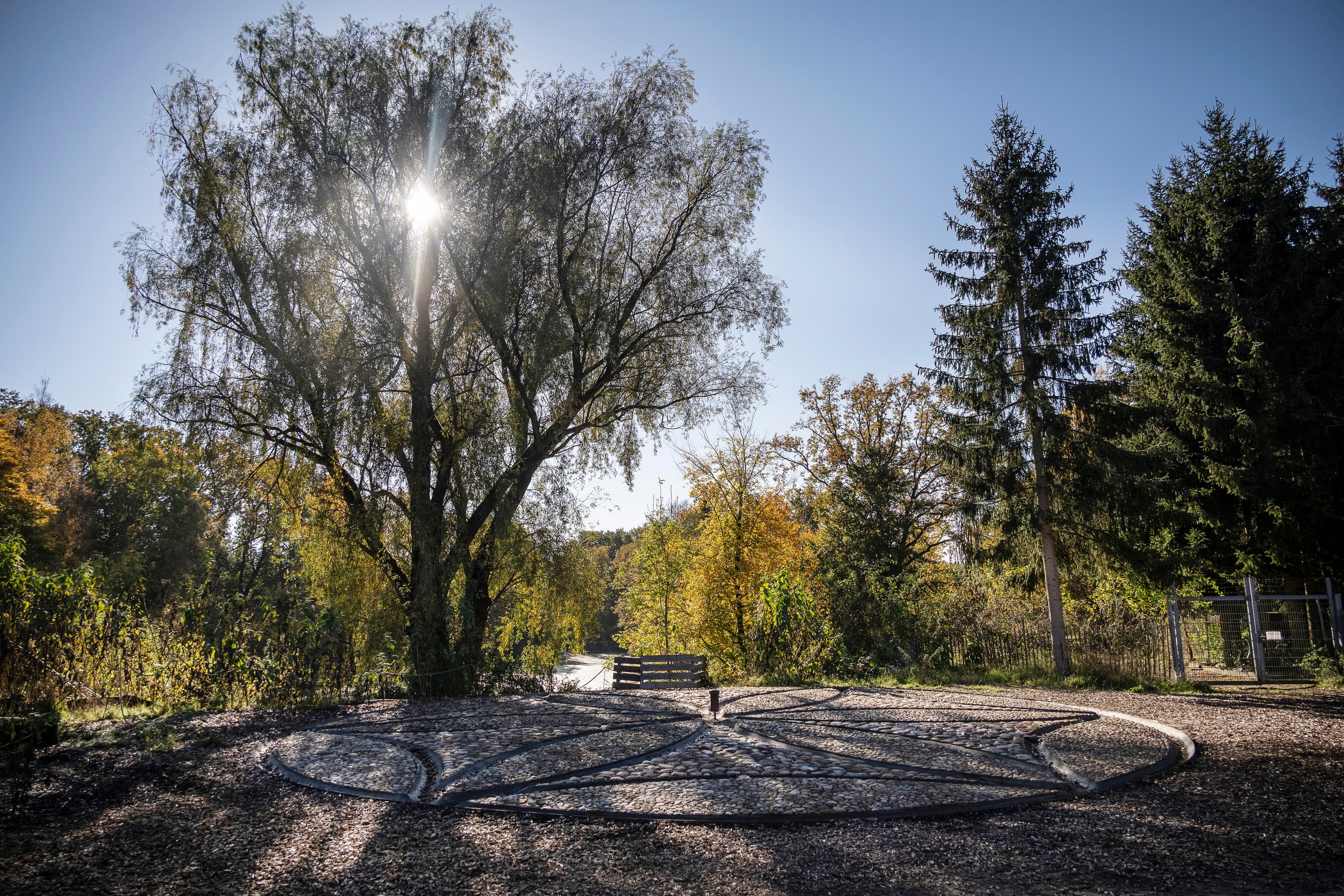Hof an den Teichen, Brunnen