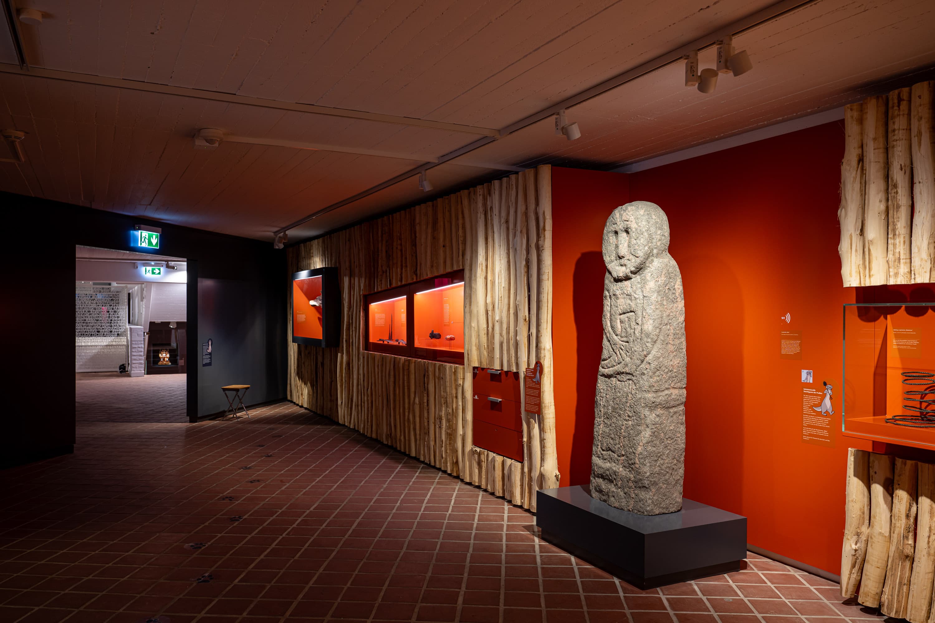 alte Steinstele aus der Frühzeit