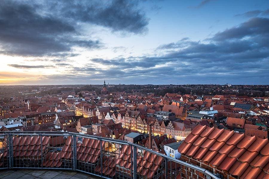 tolle sehenswürdigkeit in lüneburg. Sonnenuntergang von der Aussichtplattform des Wasserturms