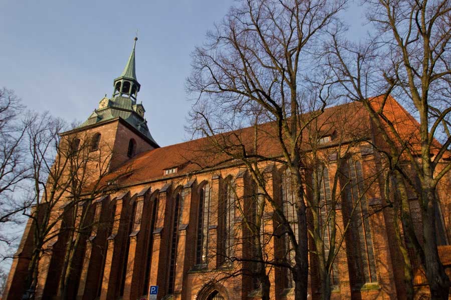 Seitenansicht der St Michaelis Kirche Lüneburg
