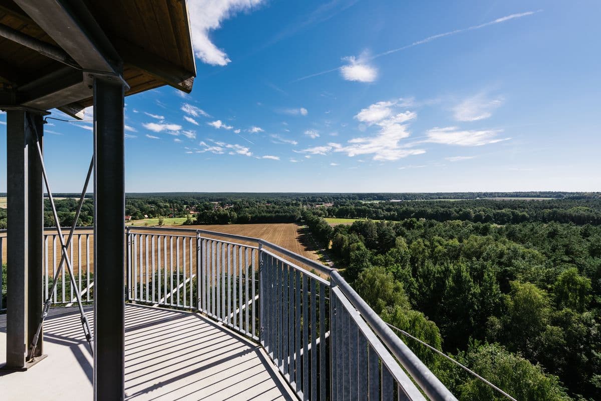 Weite Sicht vom Aussichtsturm Hösseringen