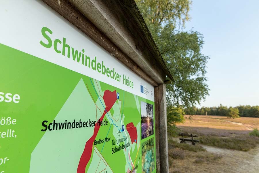 Hinweistafel Schwindebecker Heide