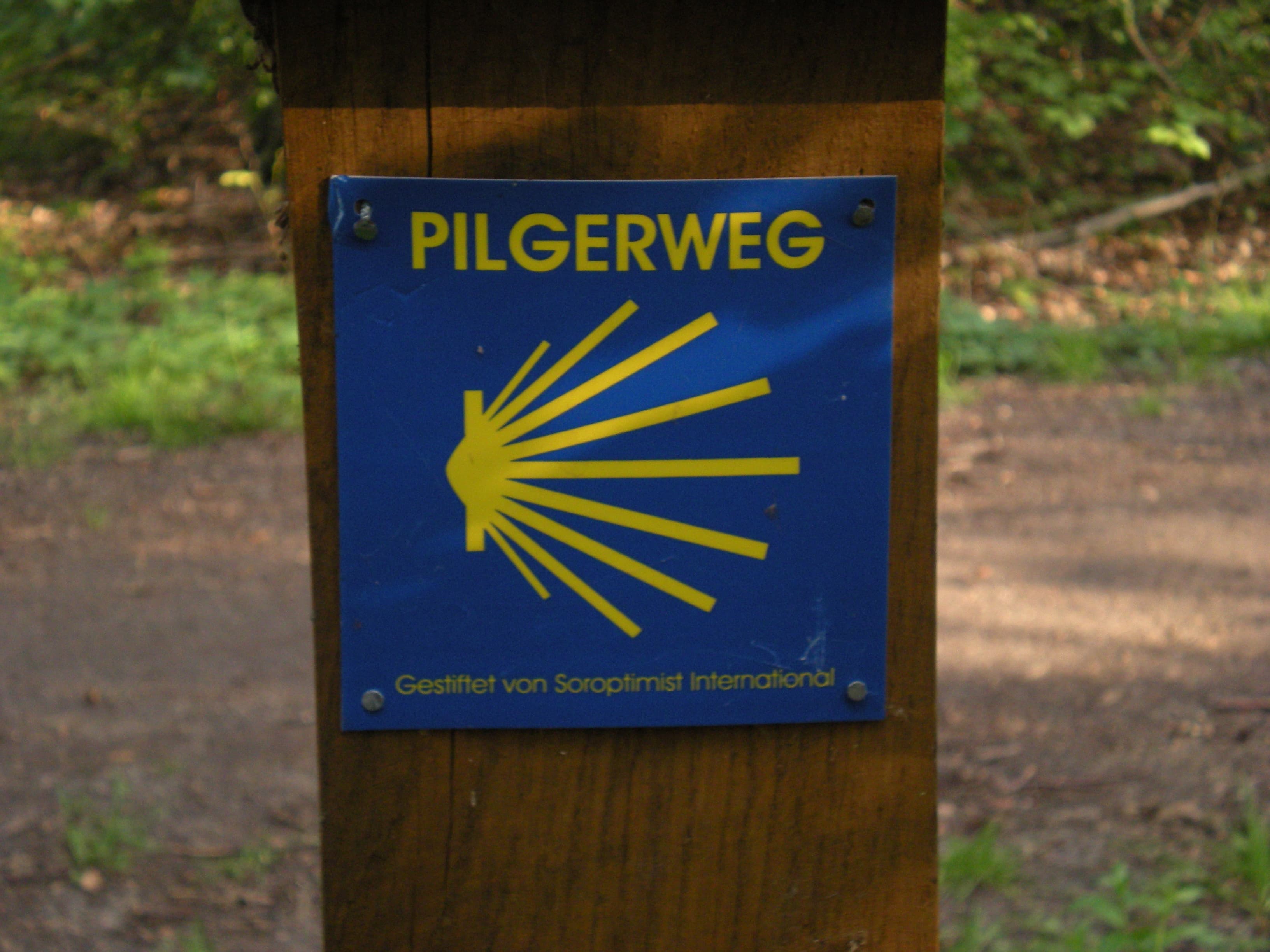 Zeichen für den Pilgerweg