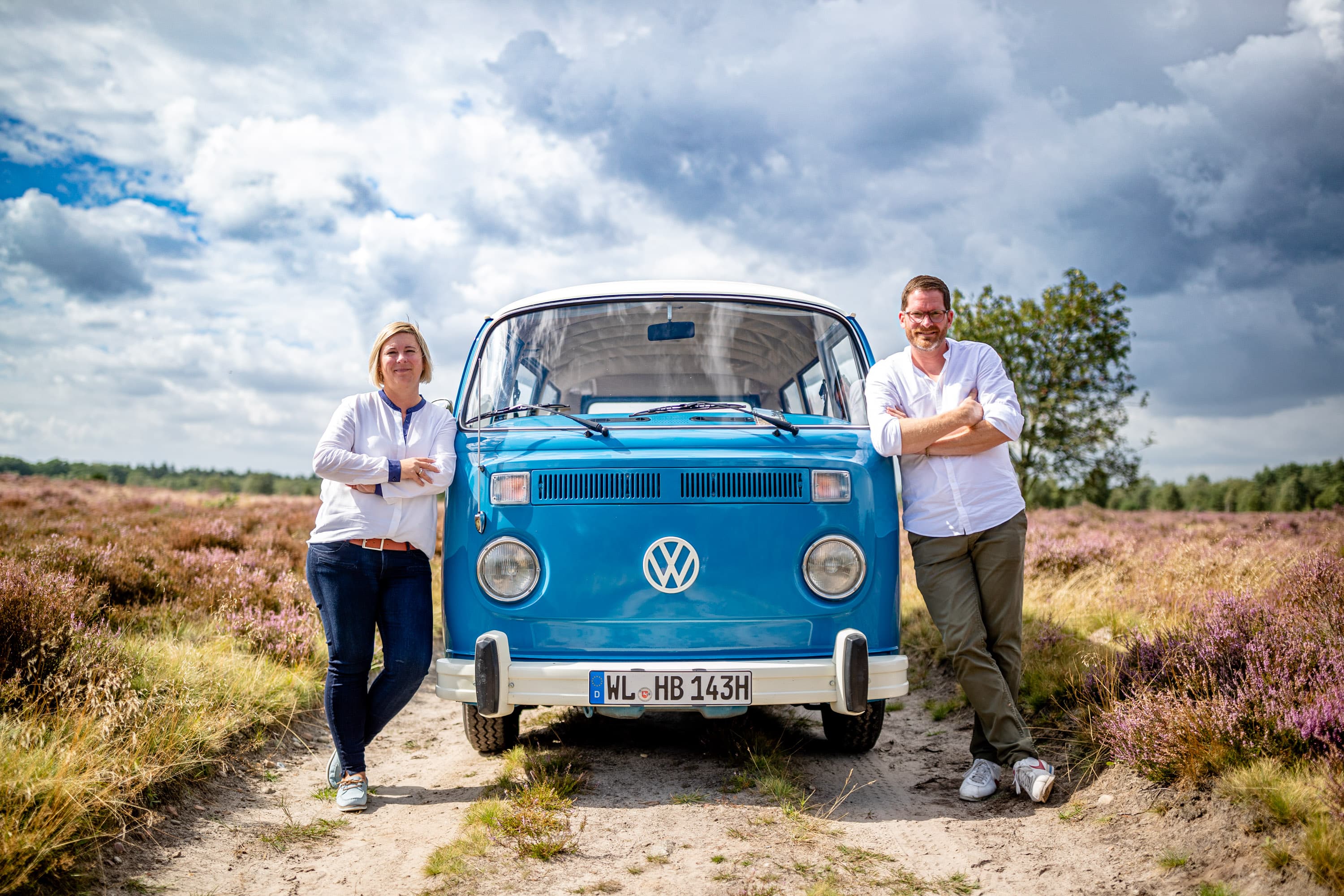 Heide Bulli macht aussergewöhnliche Fahrten durch die lüneburger heide