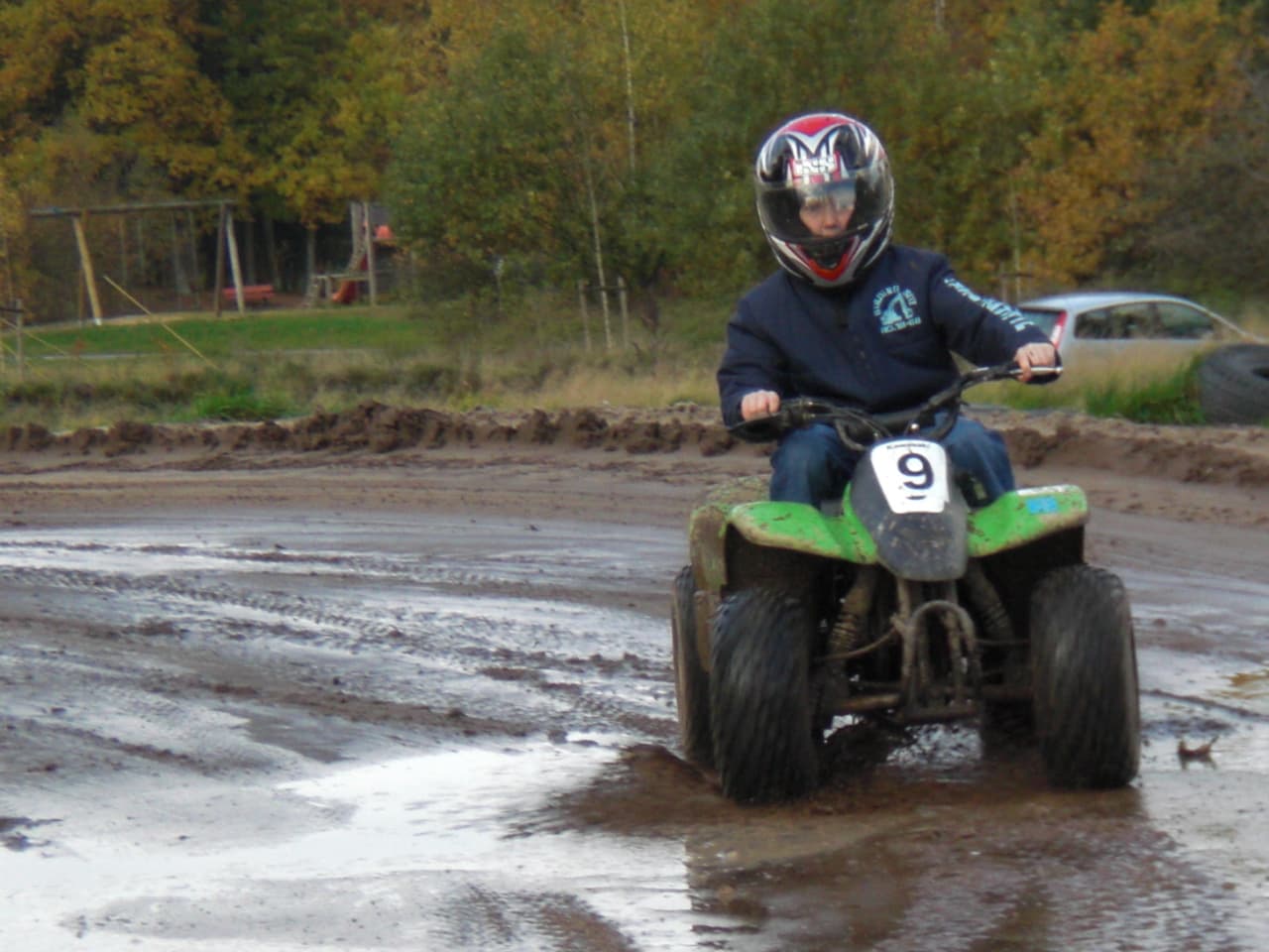 Schöne Matschfahrt Quadbahn Behringen