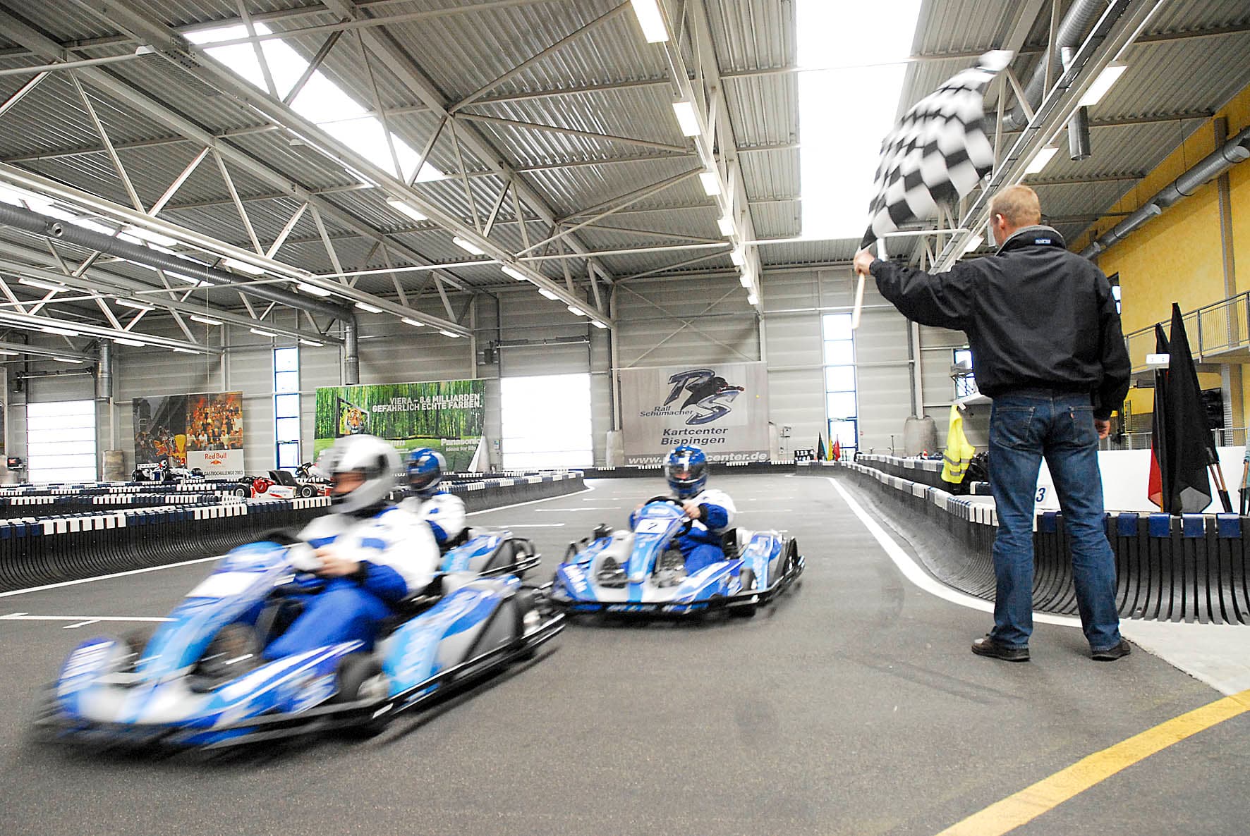die Halle der Ralf Schumacher Kartbahn