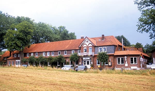 Außenansicht des Landgasthof Stössel in Altenmedingen