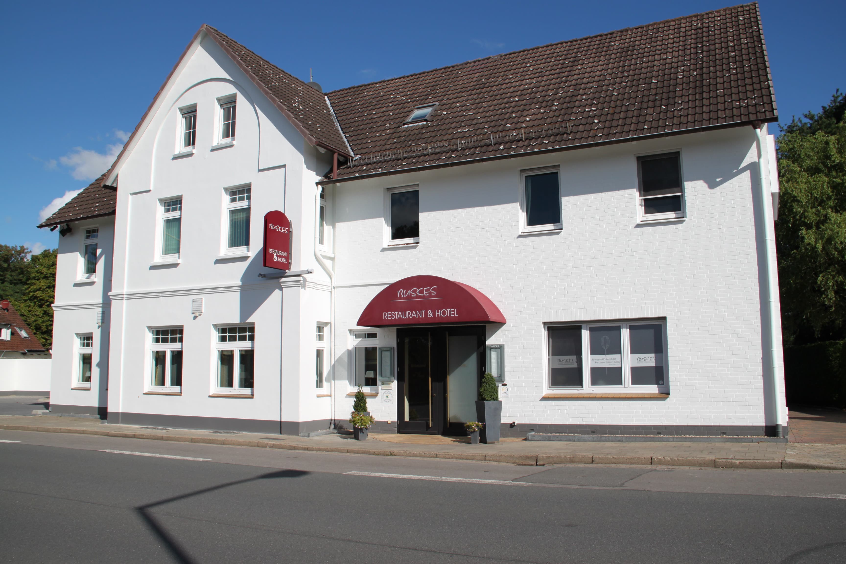 Buskes Hotel Steinförde aussen