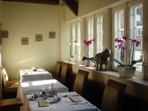 Jesteburg: Restaurant Orchideen Palast
