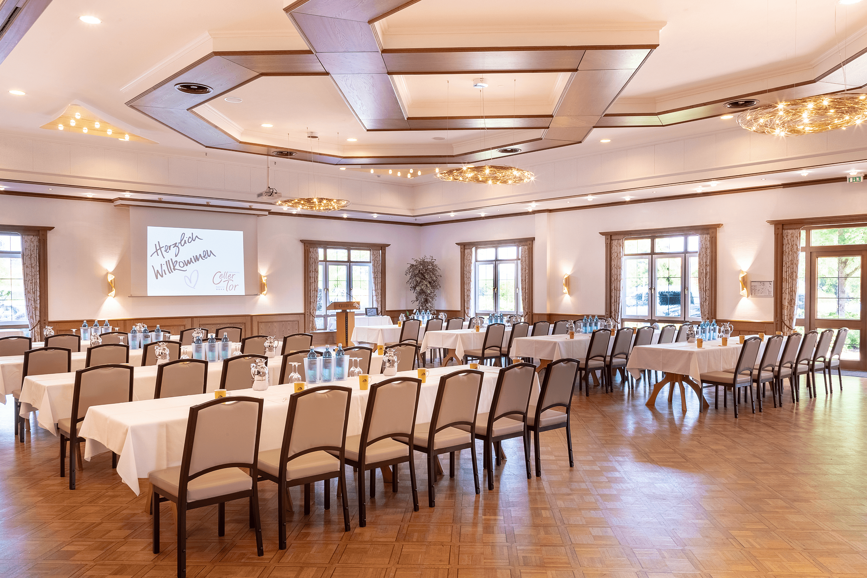 Lichtdurchflutet, klimatisiert und großzügig gestaltet