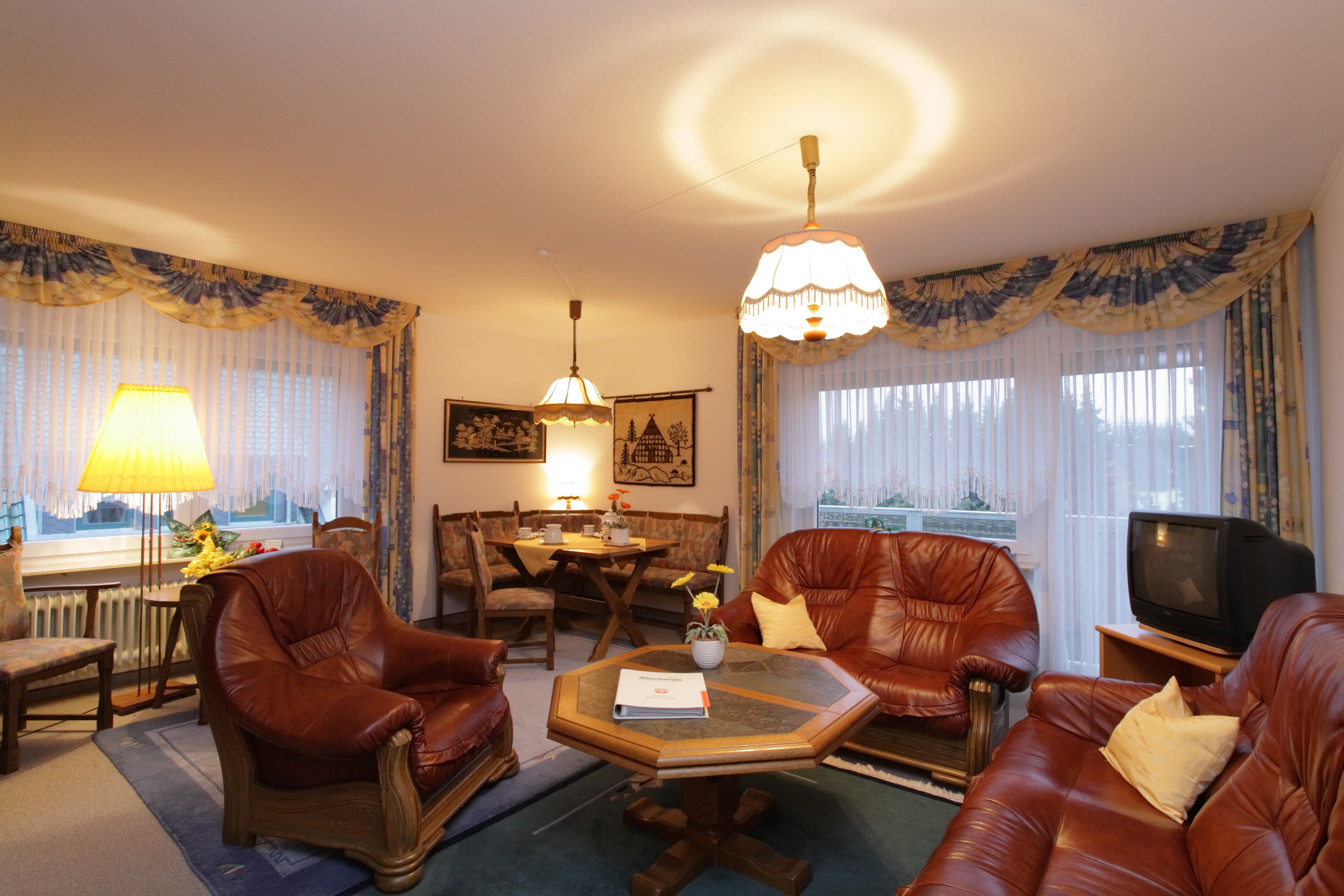 Pension Ingrid und Ferienwohnungen