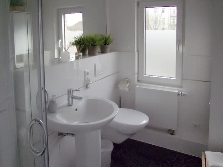 Das Badezimmer in der Lünehaus Ferienwohnung Lüneburg