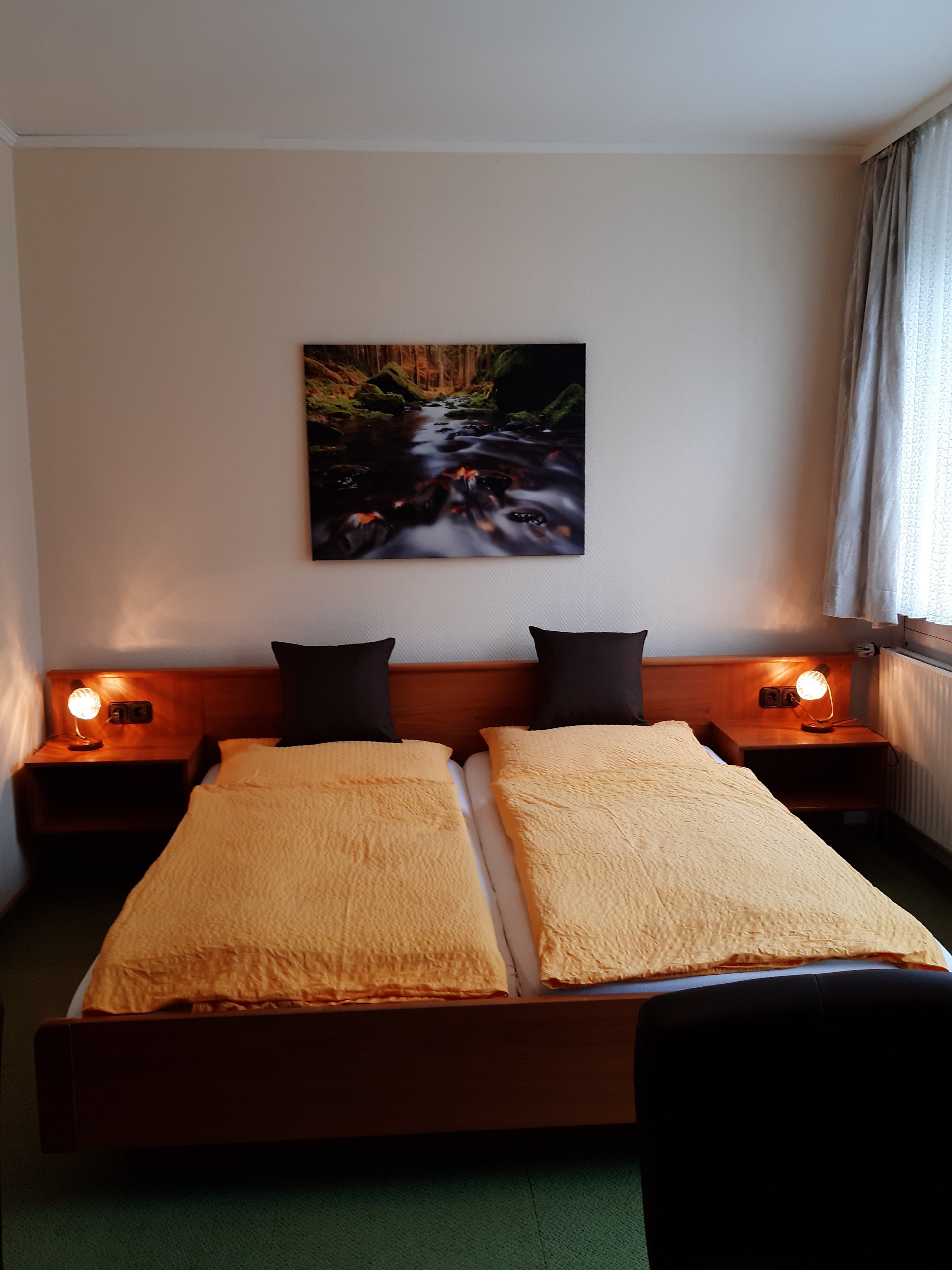 Zimmer 1 in der Gasthaus-Pension "Im Rehwinkel" in Soltau