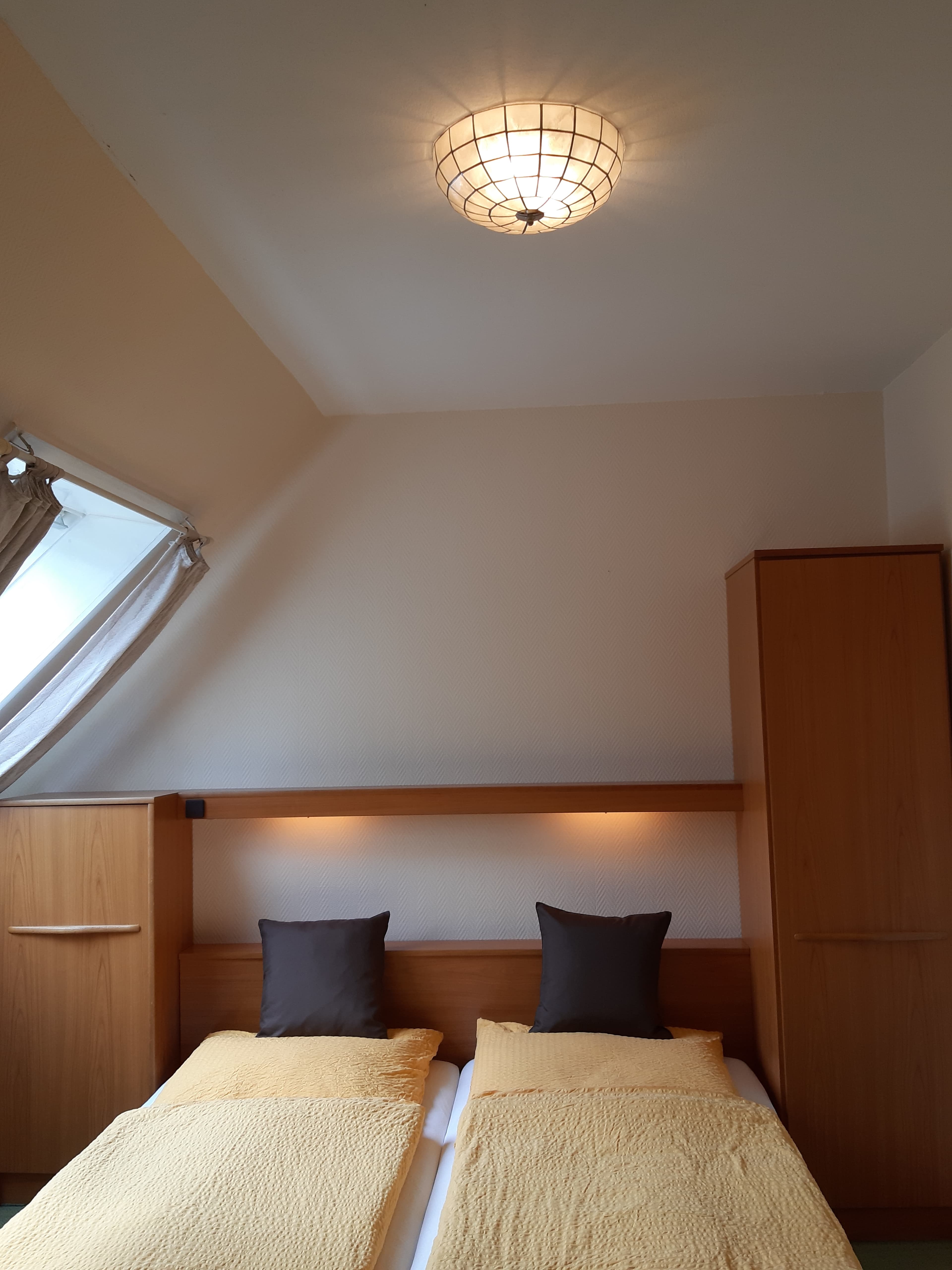 Zimmer 3 in der Gasthaus-Pension "Im Rehwinkel" in Soltau