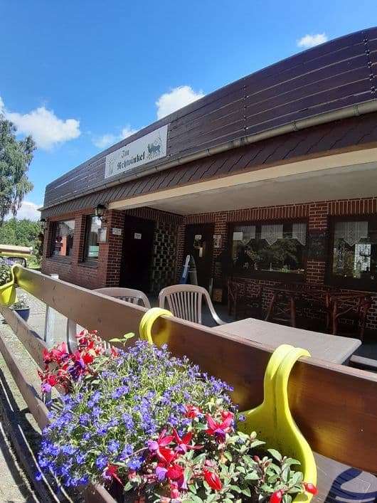 Eingang der Gasthaus-Pension "Im Rehwinkel" in Soltau