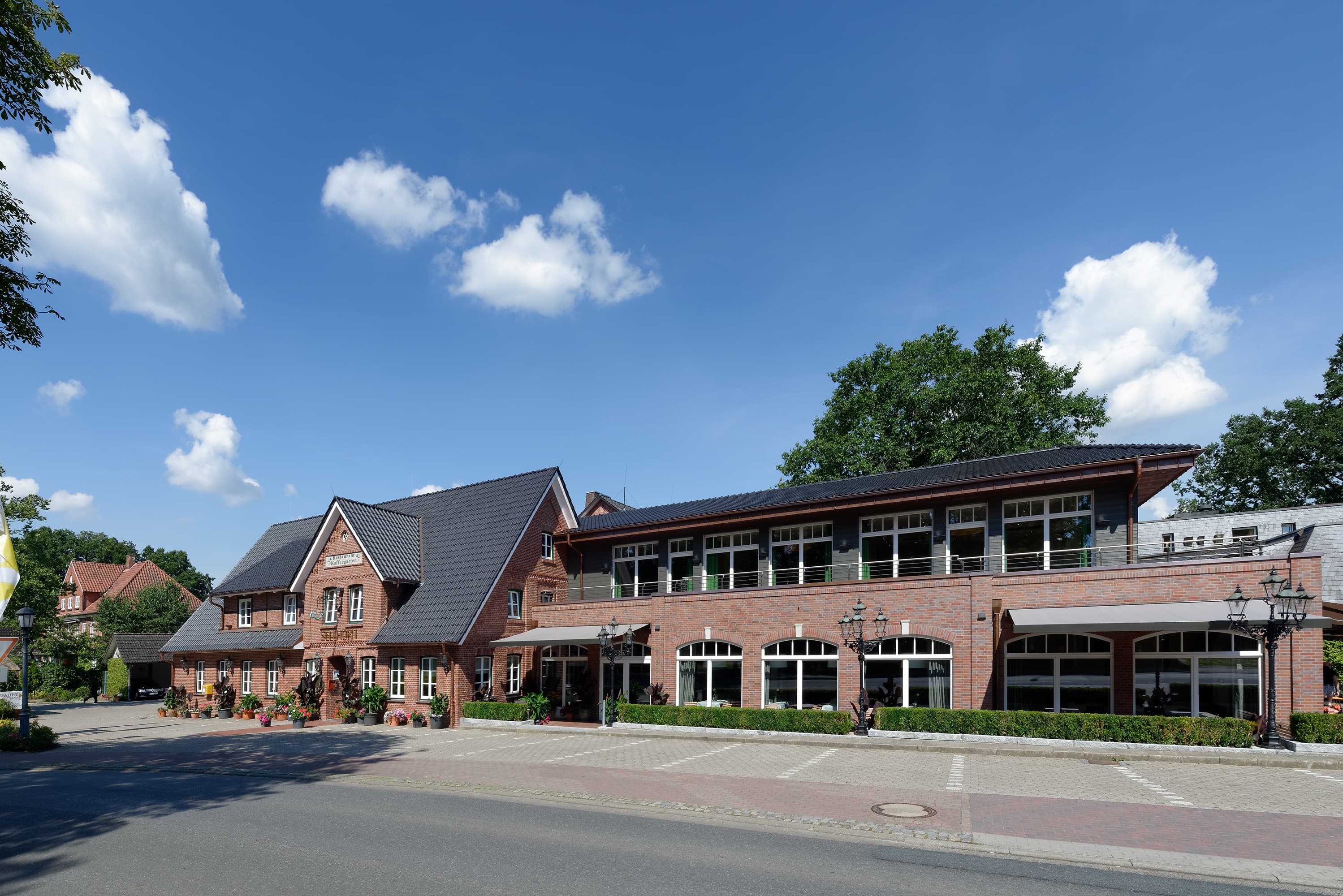 Ringhotel Sellhorn AußenansichtRinghotel Sellhorn exterior viewRinghotel Sellhorn set udefraRinghotel Sellhorn buitenaanzicht