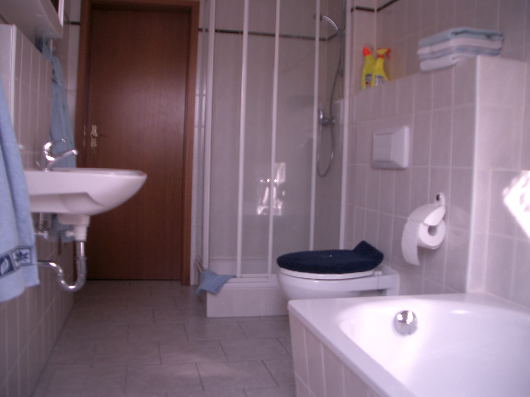 Badezimmer in der großen Ferienwohnung Susanne Rohde in Bispingen