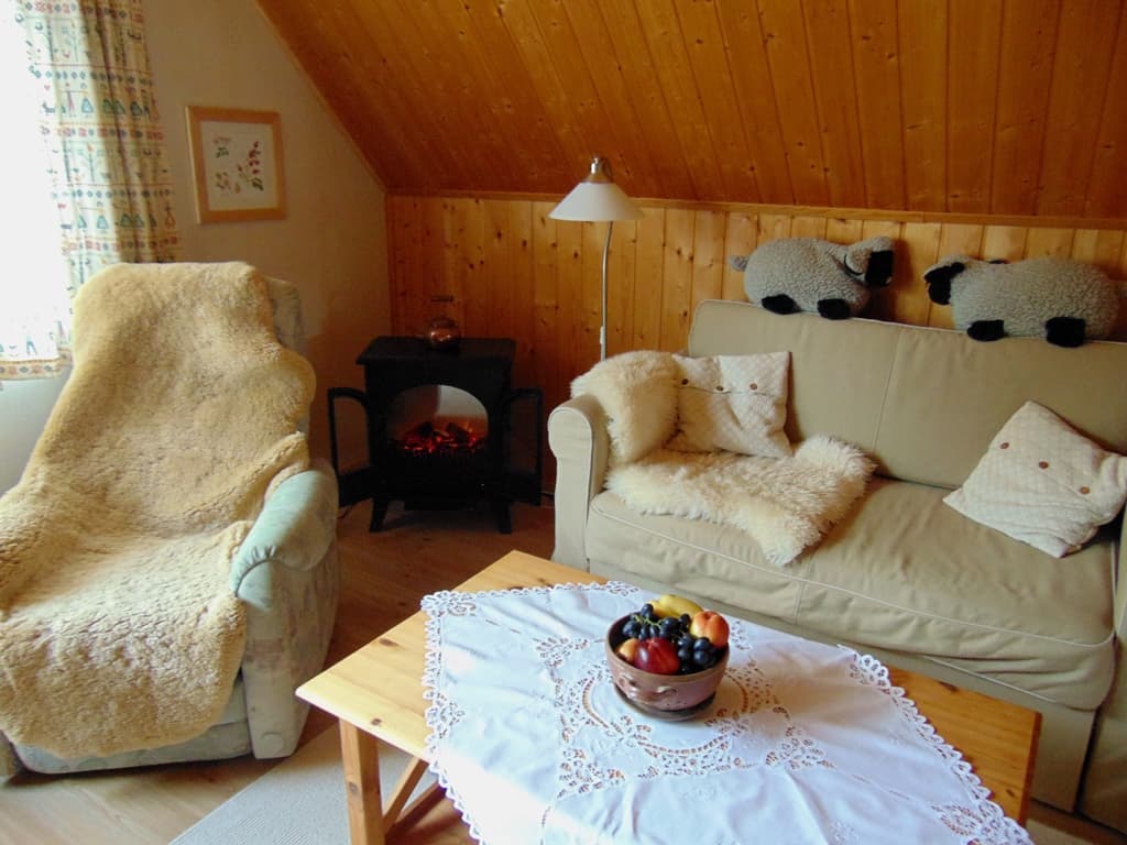 Wohnzimmer in der Ferienwohnung Haus Heckenrose in Undeloh