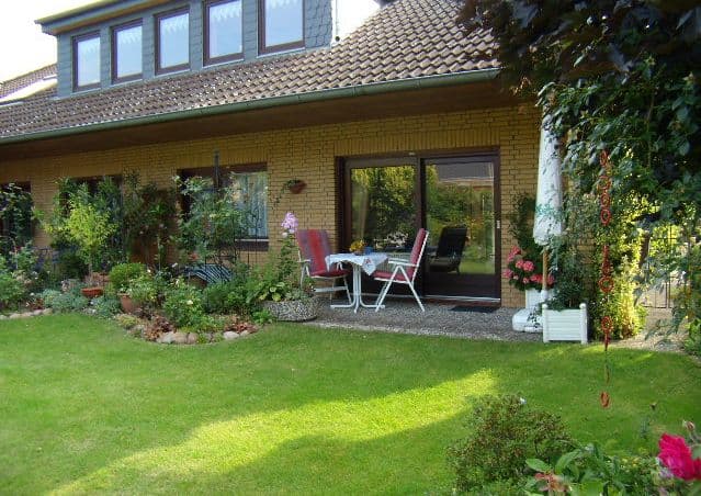Ferienwohnung "Rosengarten"