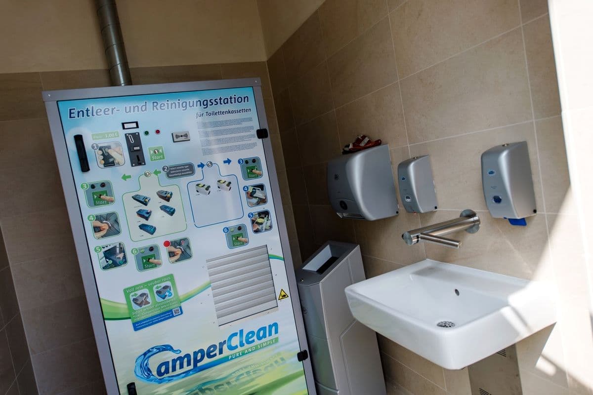 Reinigungsstation Campingpark SüdheideCleaning station Campingpark SüdheideRengøringsstation Campingpark SüdheideSchoonmaakstation Campingpark Südheide