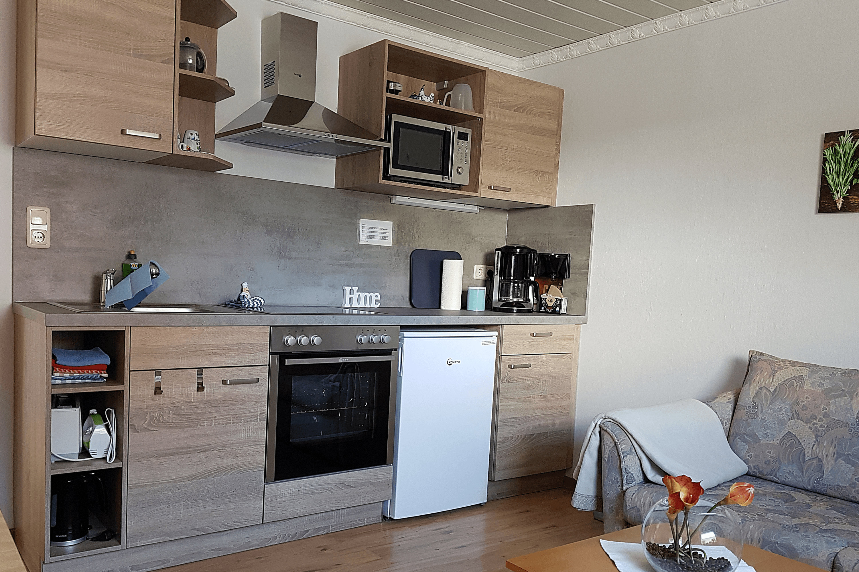 Küche Hochparterre in der Ferienwohnung Fritz Dreyer in Celle