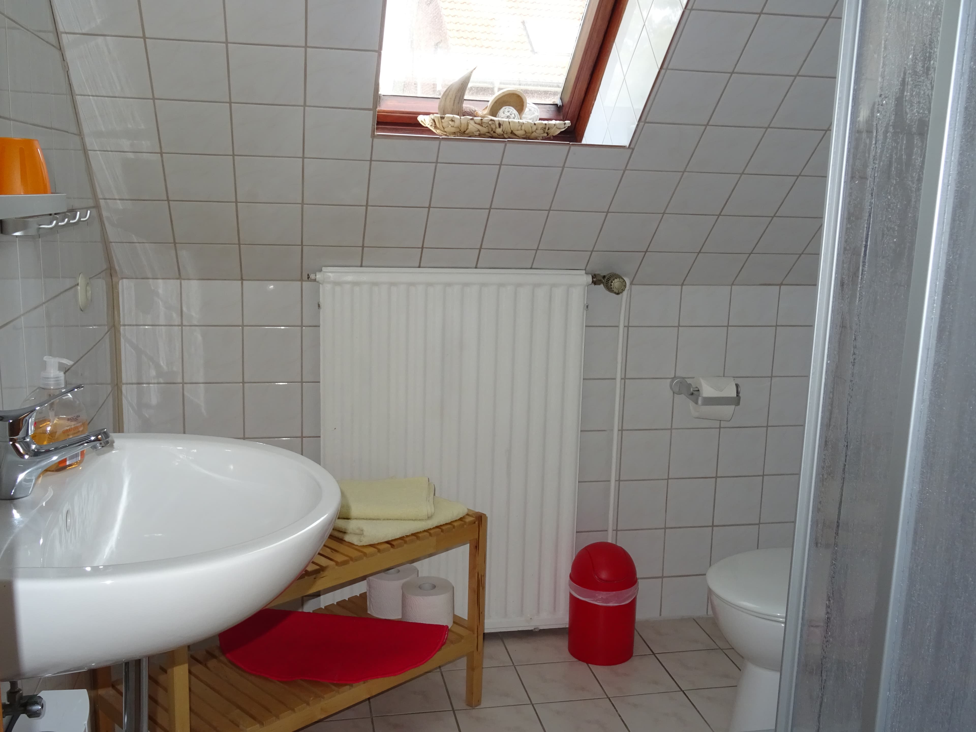 Bad in dem Apartment 3 des Scharnebecker Gästehauses in Scharnebeck