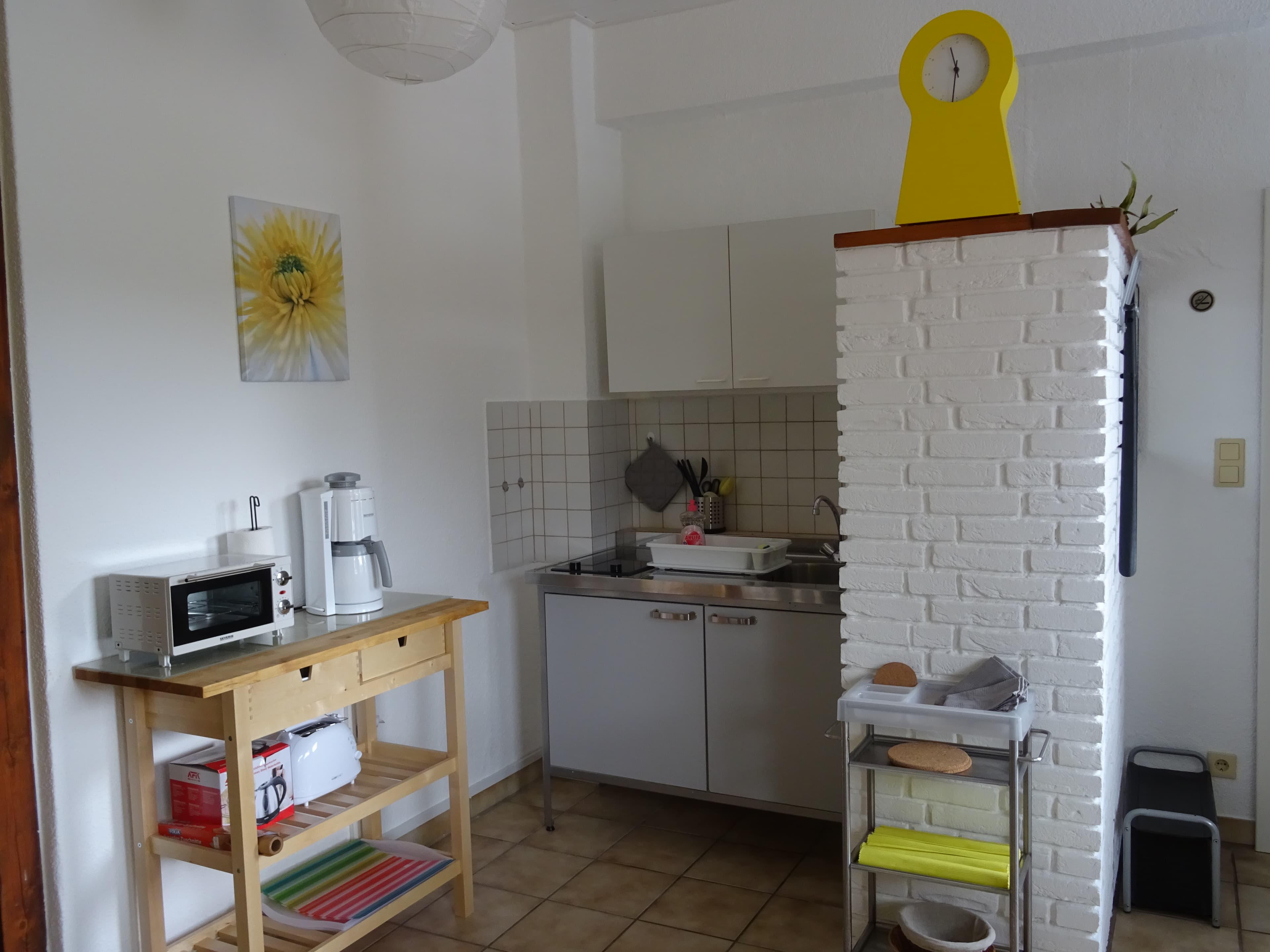 Küchenzeile in dem Apartment 5 des Scharnebecker Gästehauses in Scharnebeck