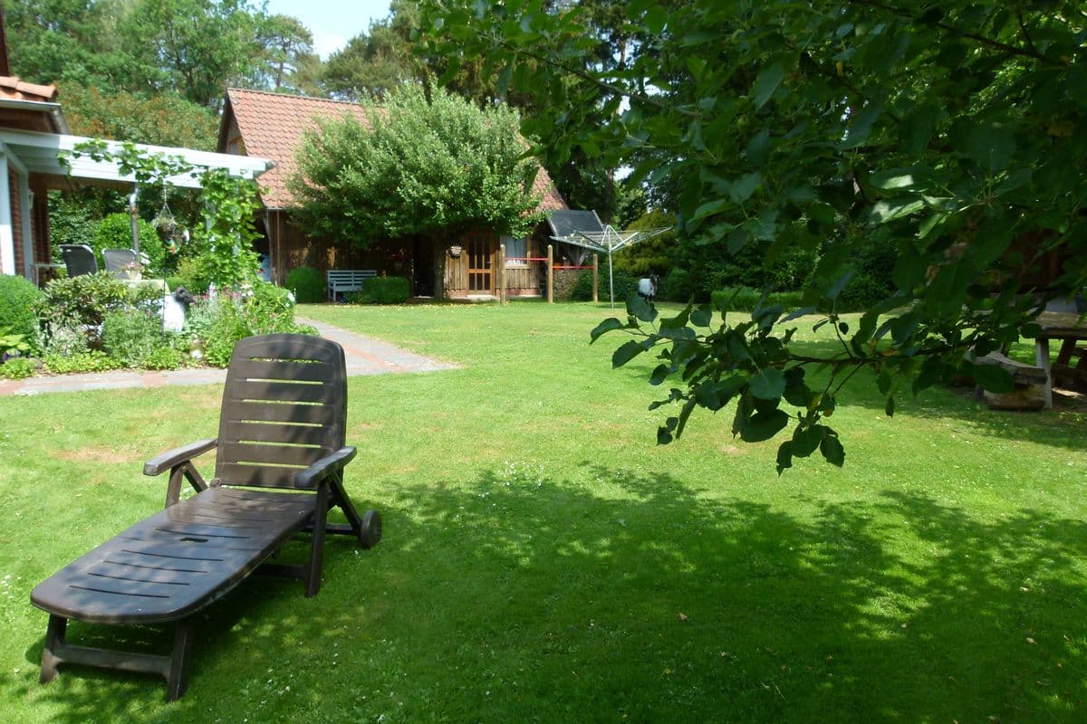 Im Garten der Ferienwohnung Adelheid Winkelmann in Hermannsburg
