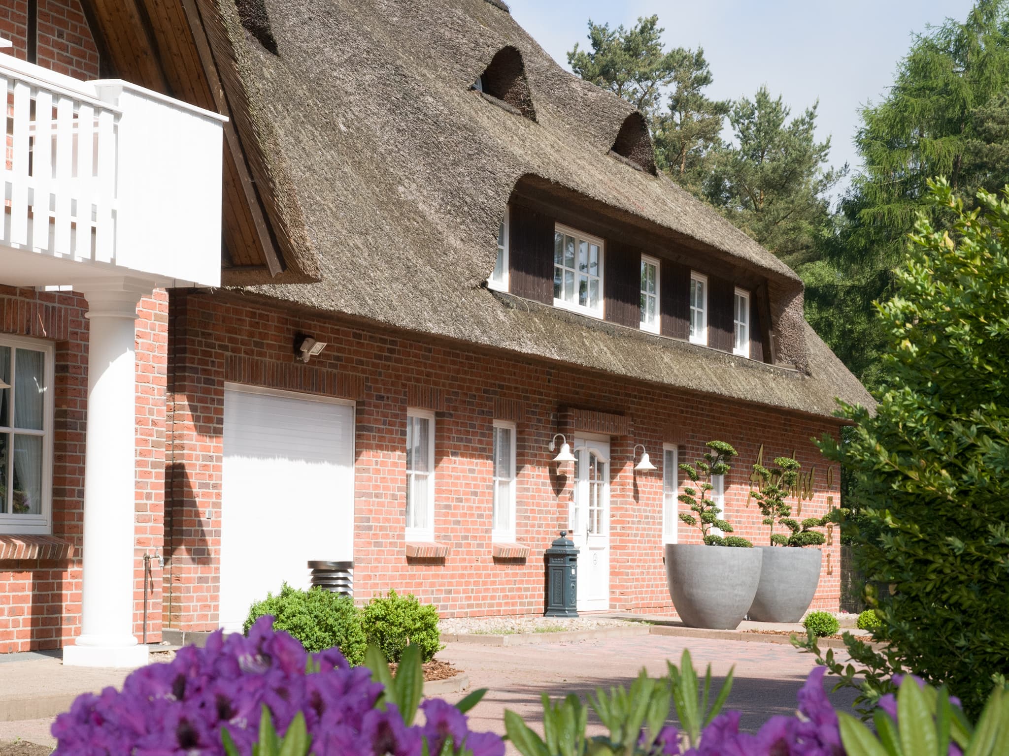 Außenansicht des Amethyst Hotel in Lüneburg