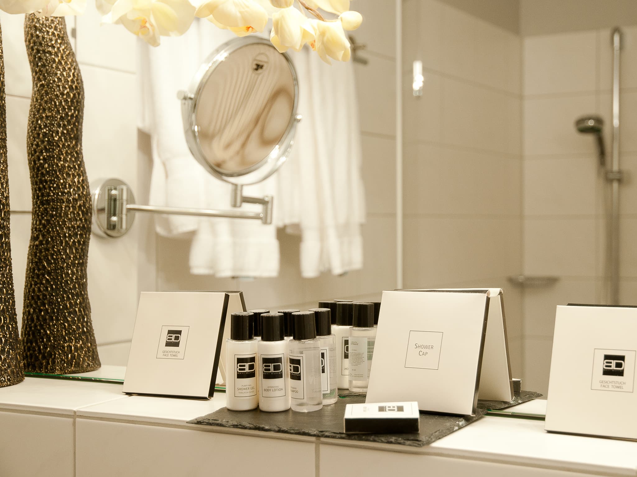 Badezimmer in dem Amethyst Hotel in Lüneburg