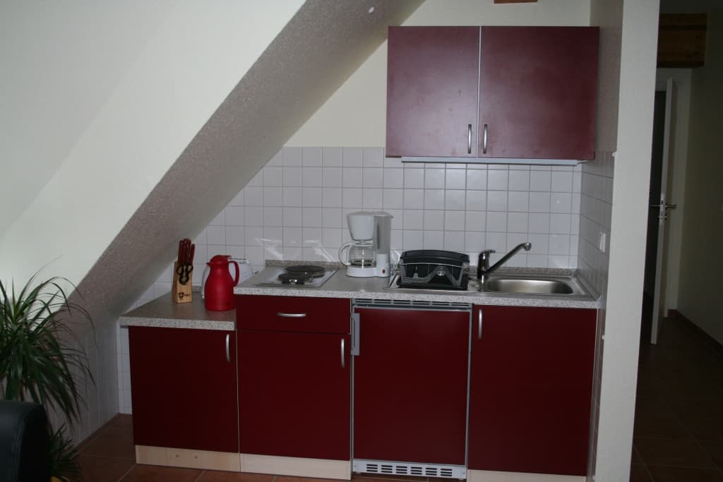 Küche in der kleinen Ferienwohnung der Villa zum Wuestenschiff in Handeloh