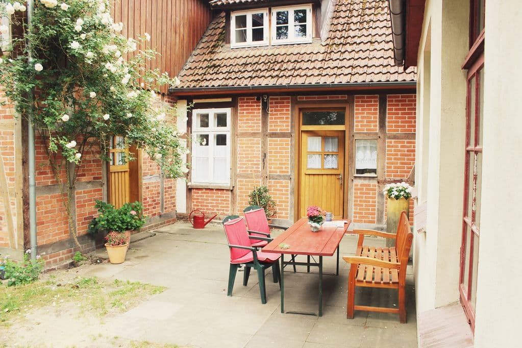 Die Terrasse im Garten der Ferienwohnung Bernsteinstube in Hermannsburg