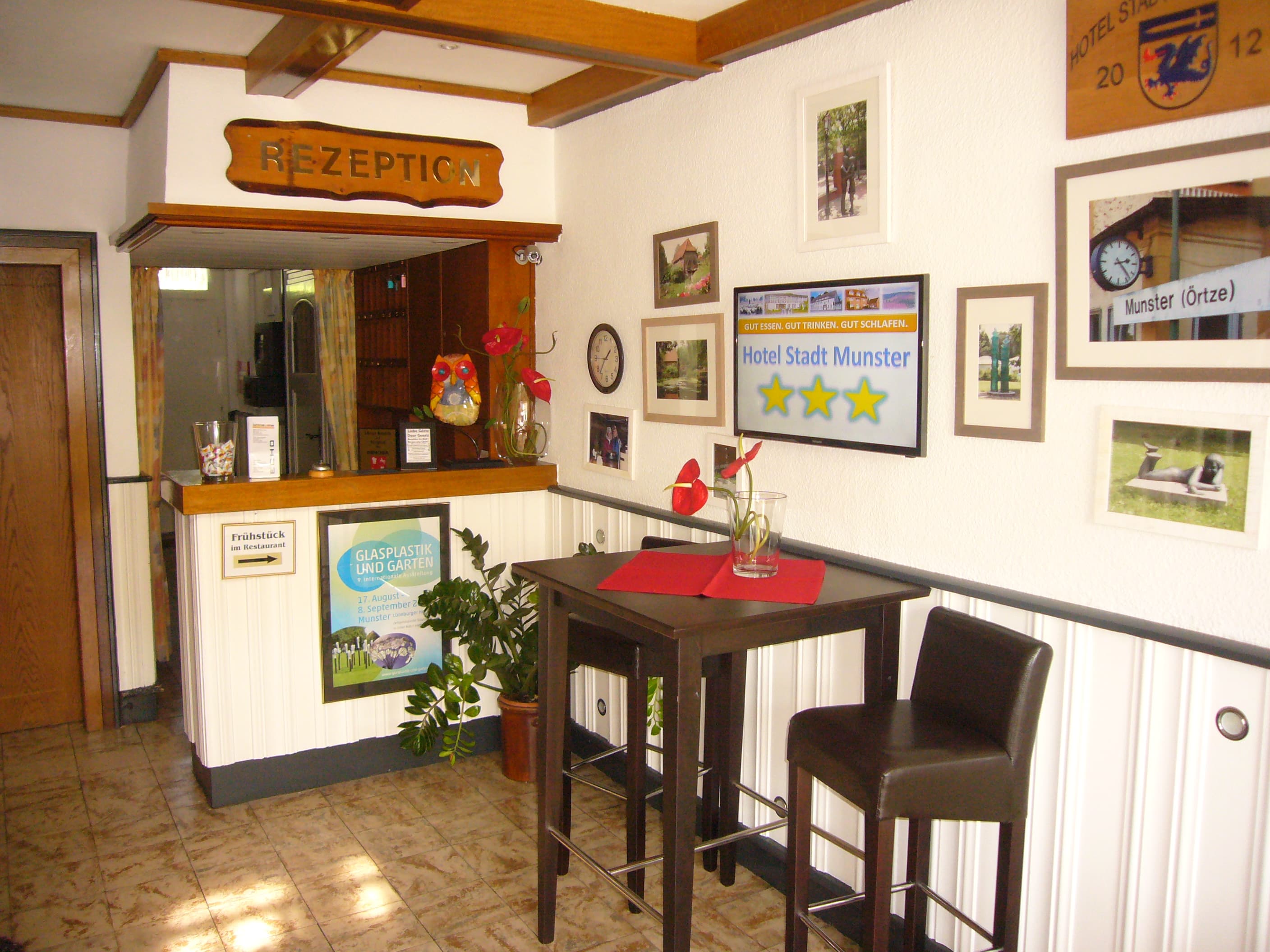 Rezeption im Hotel Stadt Munster in Munster