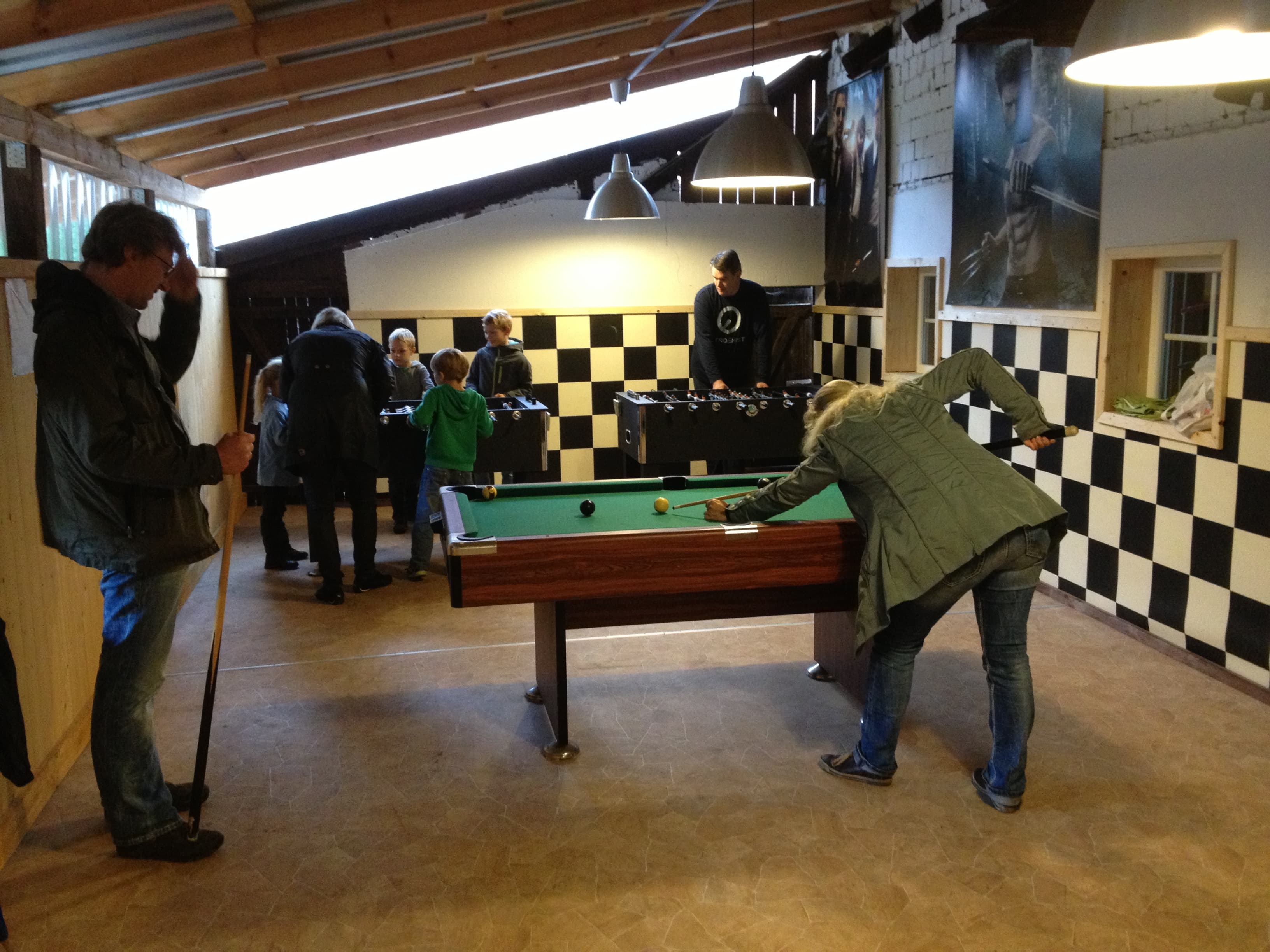 Billard, Airhockey und Tischfußball der Ferienwohnungen Gut Grasbeck in Walsrode