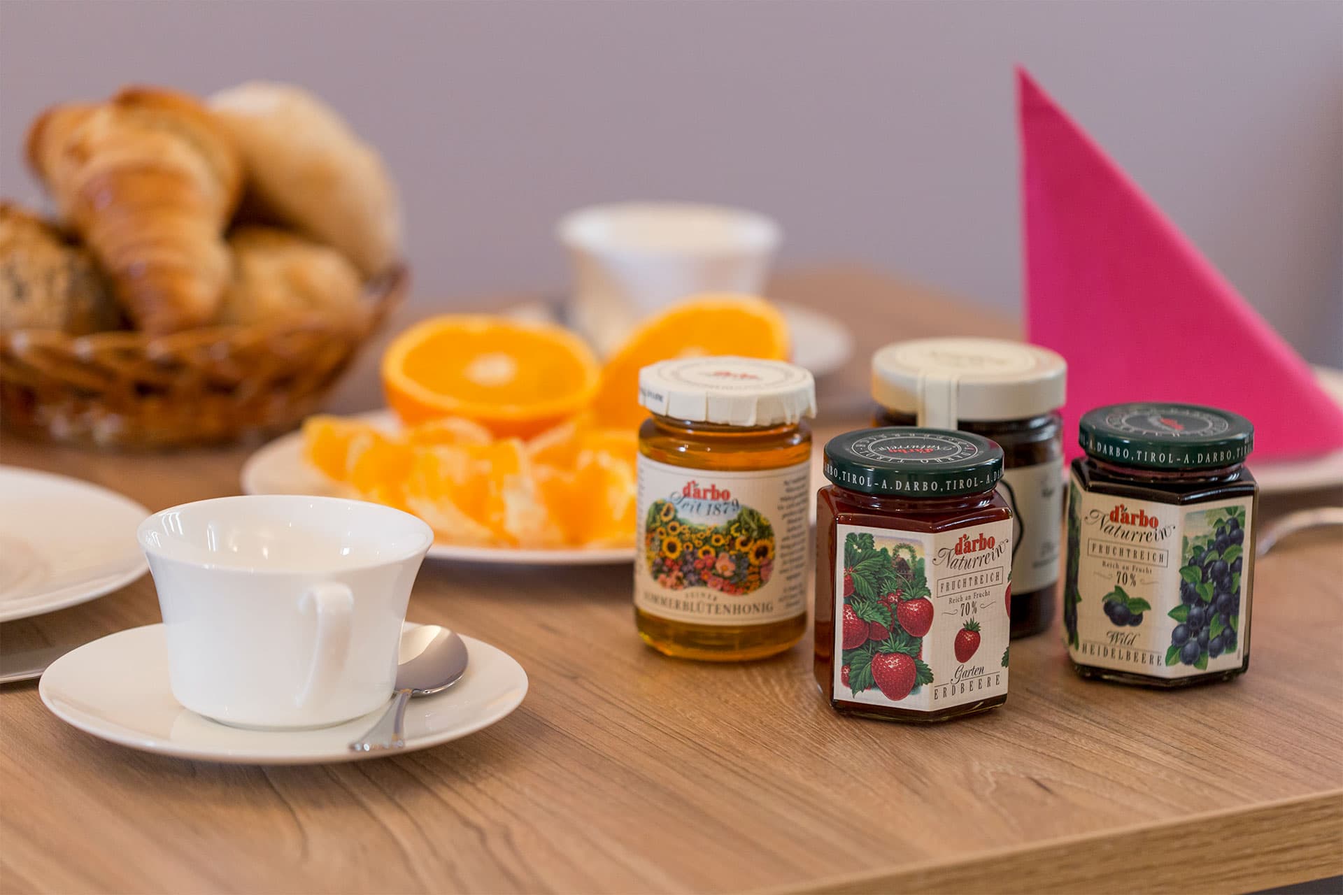 Die Besten Brötchen der Lüneburger Heide. Konfitüren, Kaffee-Spezialitäten und vieles mehr.