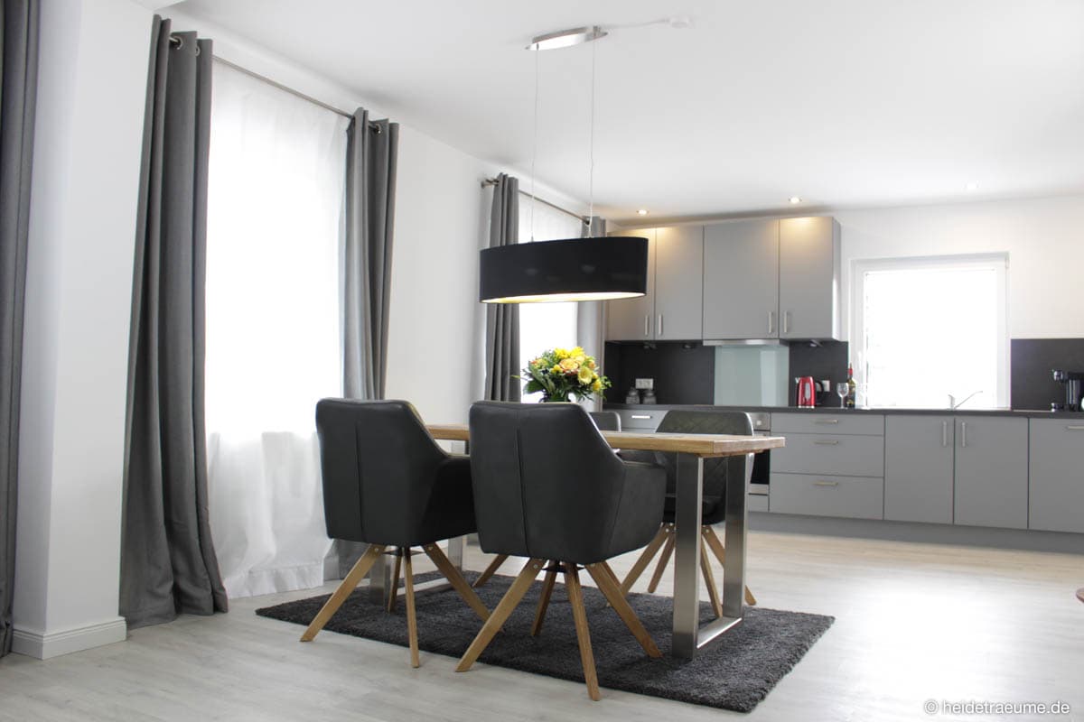 Küche/Essbereich Sonnenanbeter in den Heideträume Appartements in Undeloh