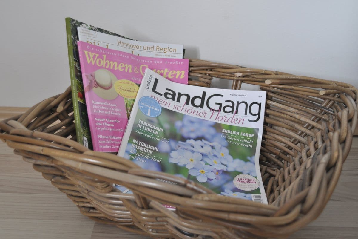 Zeitschriften Korb im Landhaus Schepelse in Eicklingen