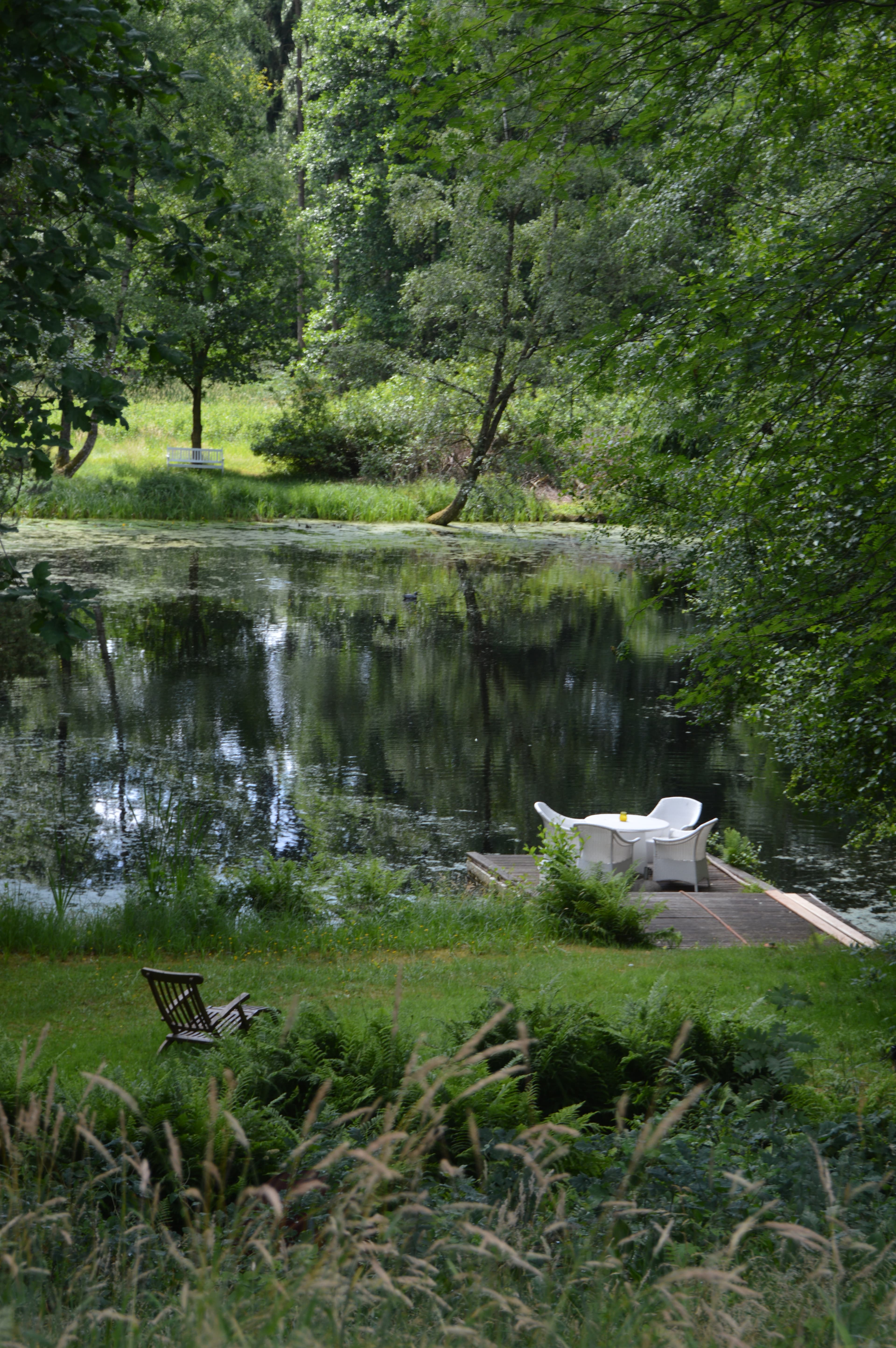 Seeblick mit Sitzgruppe