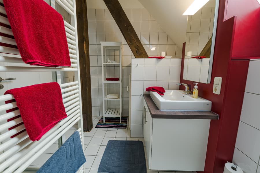 Bad oben Ferienwohnung 2